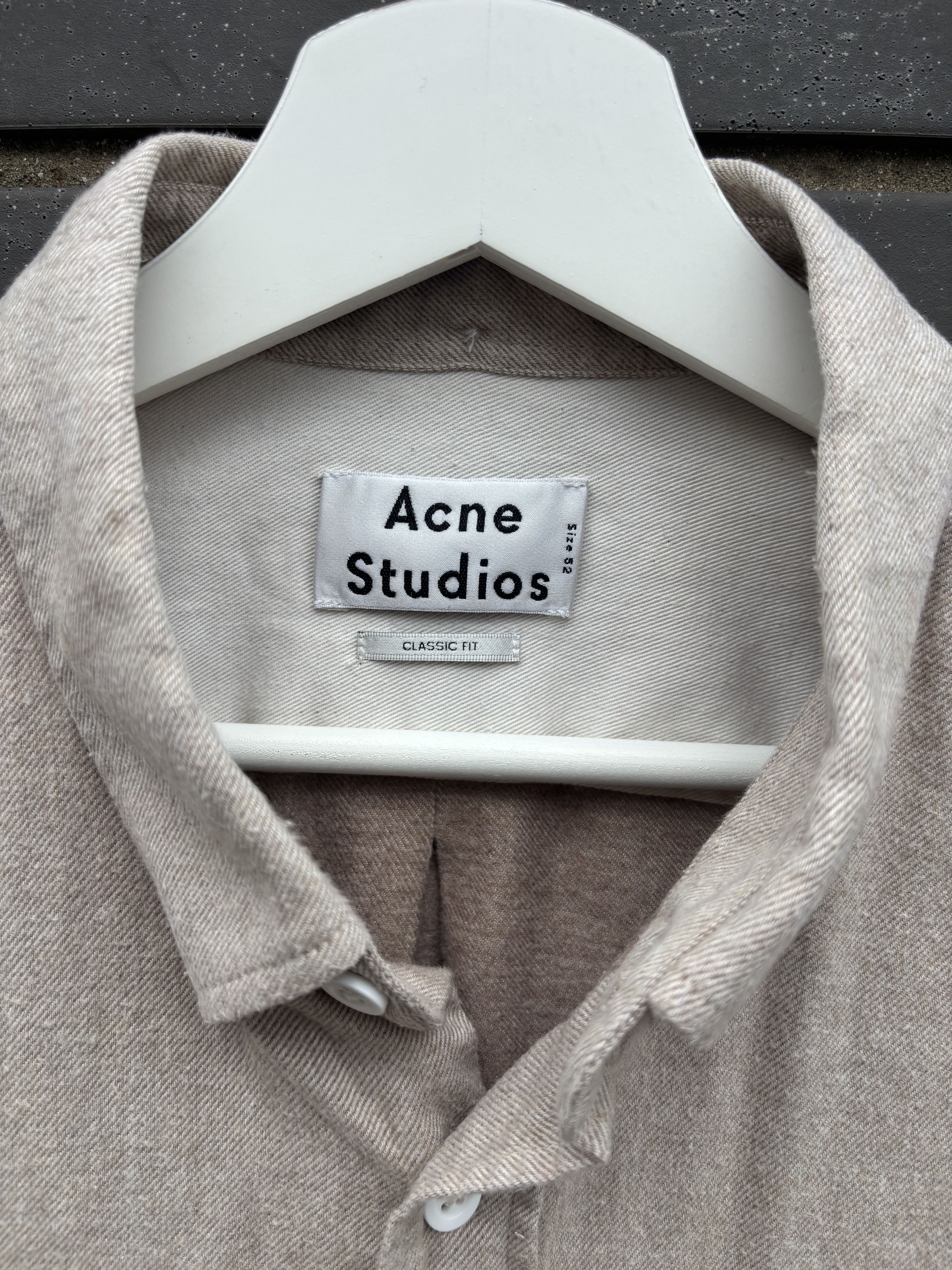 Acne Studios × Vintage Acne Studios Isherwood Melt Beige Cotton Shirt Size US L / EU 52-54 / 3 - 2 Thumbnail