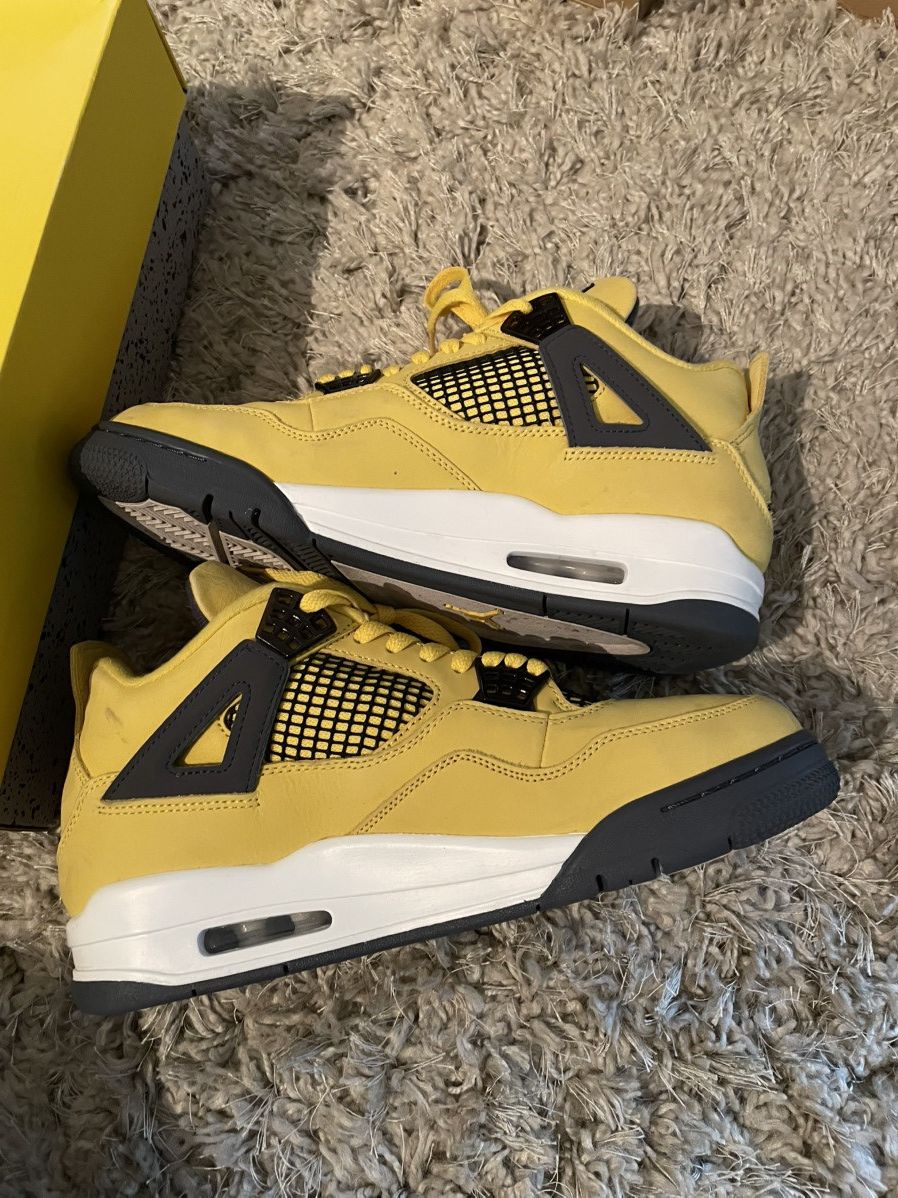 Jordan Brand Jordan 4 Lightning Size US 9.5 / EU 42-43 - 3 Thumbnail