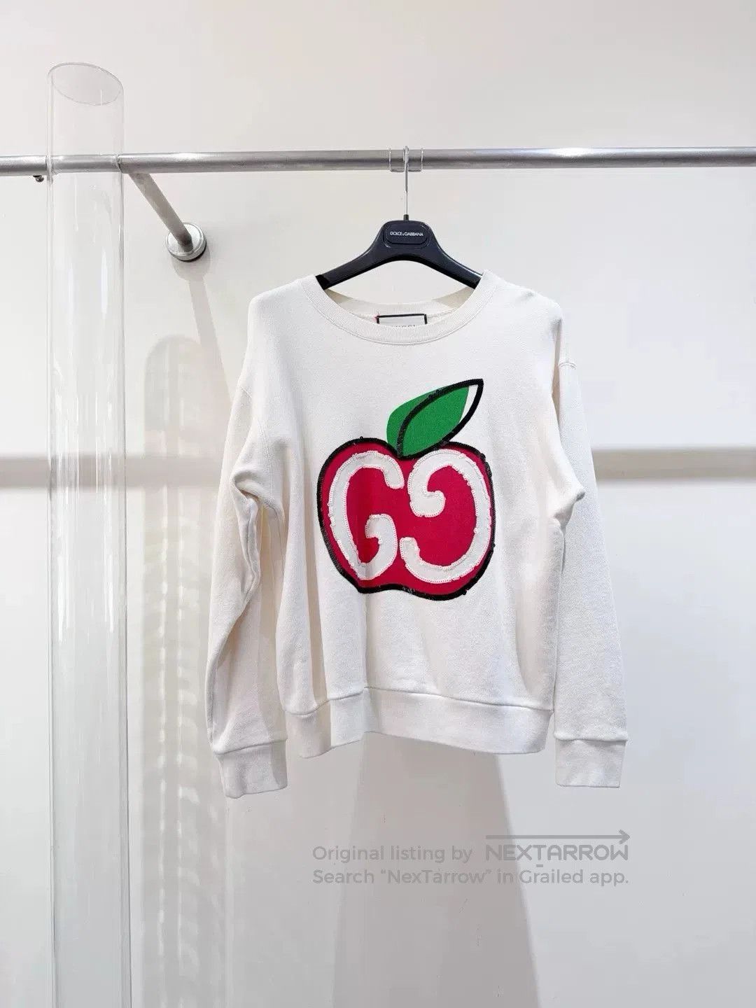 Gucci Gucci Apple Print Sweatshirt. Size XS / US 0-2 / IT 36-38 - 1 Thumbnail