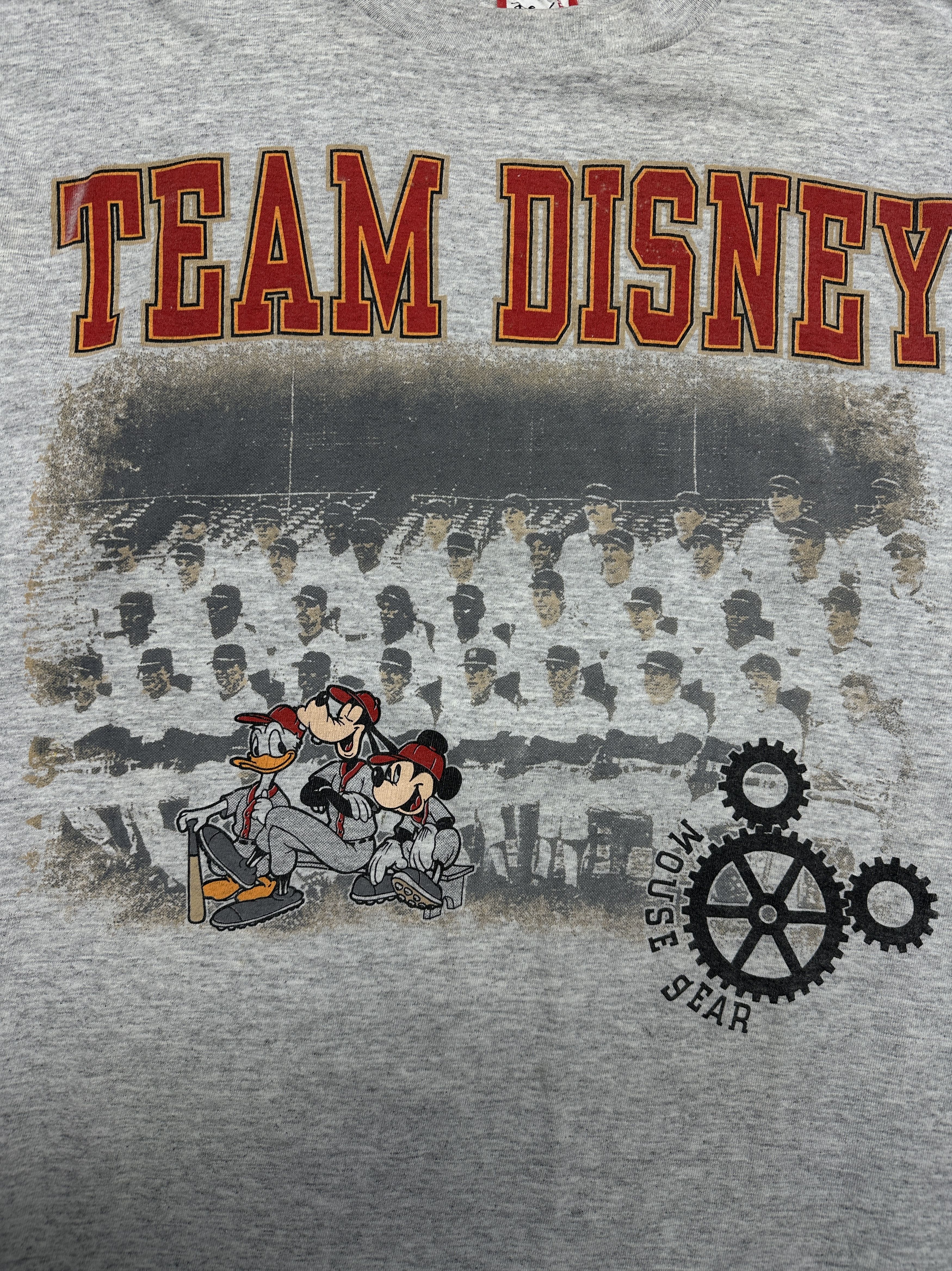 Disney Disney 90s Vintage Mickey Mouse T-Shirt Made In Usa Size US L / EU 52-54 / 3 - 3 Thumbnail