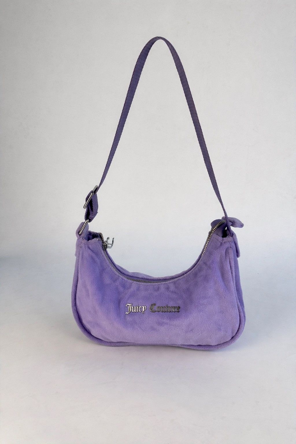 Juicy Couture Juicy Couture Purple Velour Baguette Shoulder Bag Y2K Velvet Size ONE SIZE - 1 Thumbnail