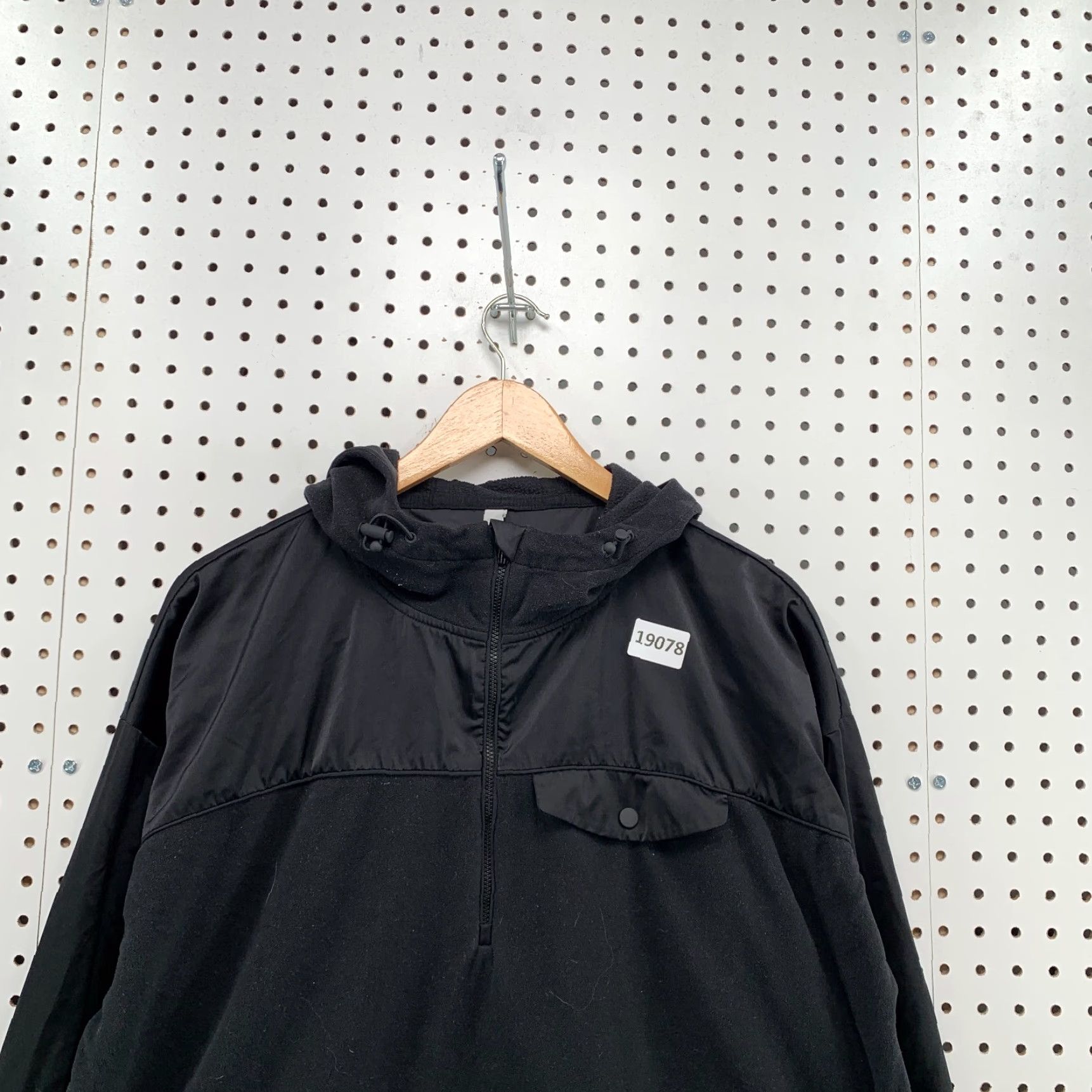 Athleta ATHLETA Microfleece Half Zip Hooded Sweatshirt Black Medium Women's Activewear Size M / US 6-8 / IT 42-44 - 2 Thumbnail
