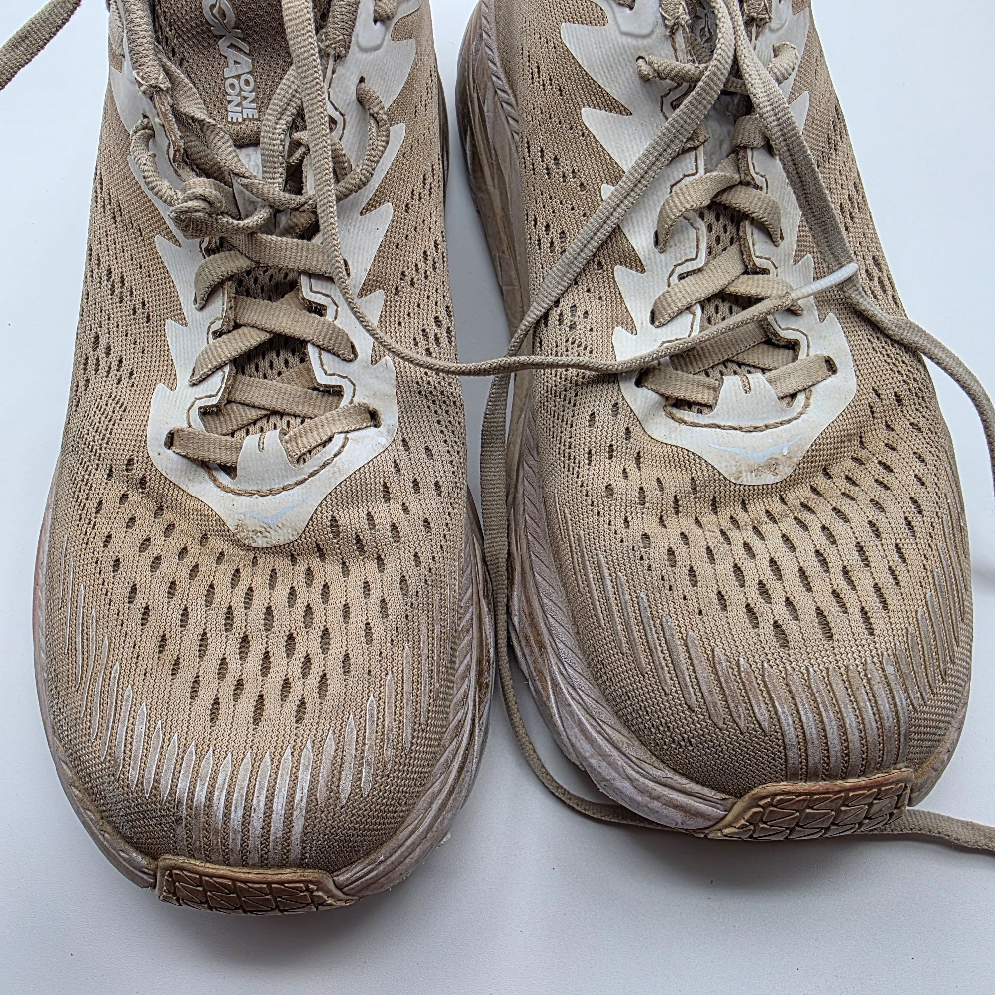 Hoka Hoka One One Clifton 7 Womens Size 9.5 White Sneaker Shoes A Size US 9.5 / IT 39.5 - 10 Thumbnail