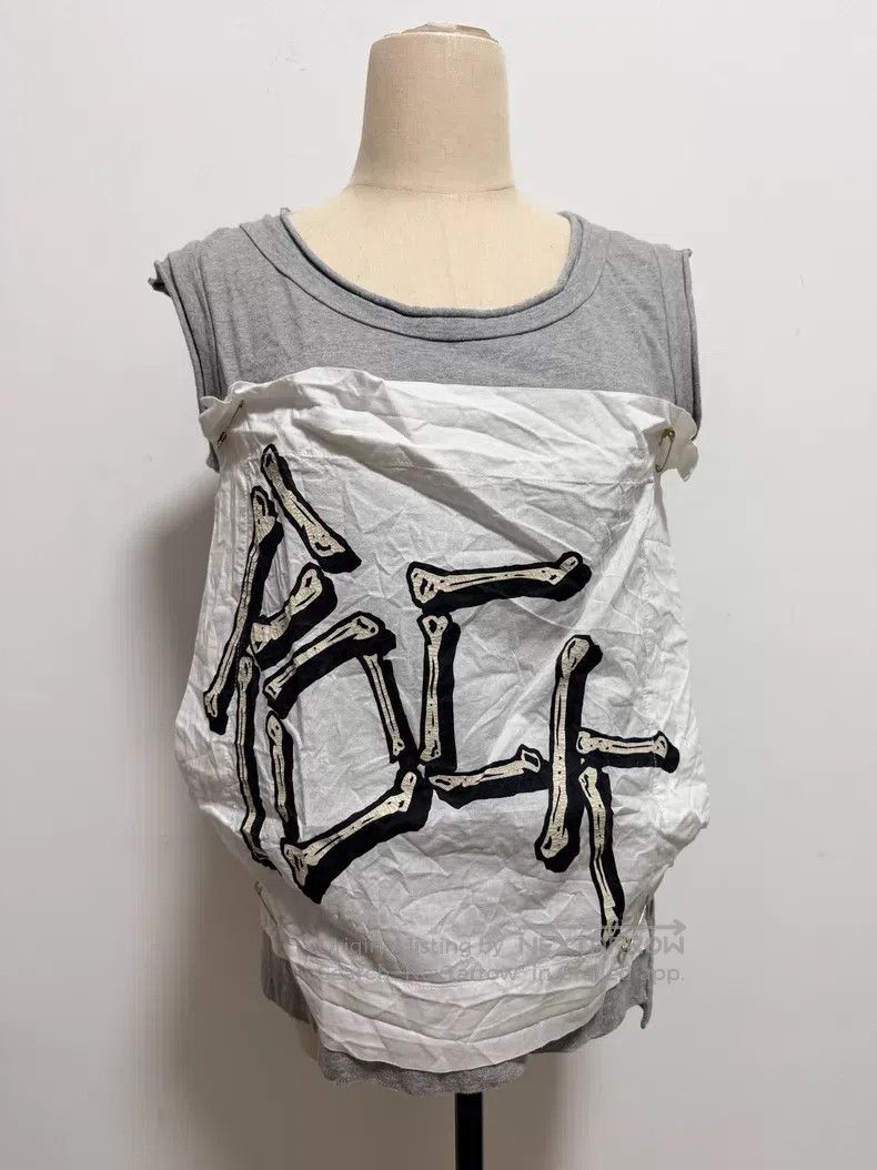 Vivienne Westwood Vivienne Westwood Bone Sleeveless Shirt T-shirt Size XS / US 0-2 / IT 36-38 - 1 Thumbnail