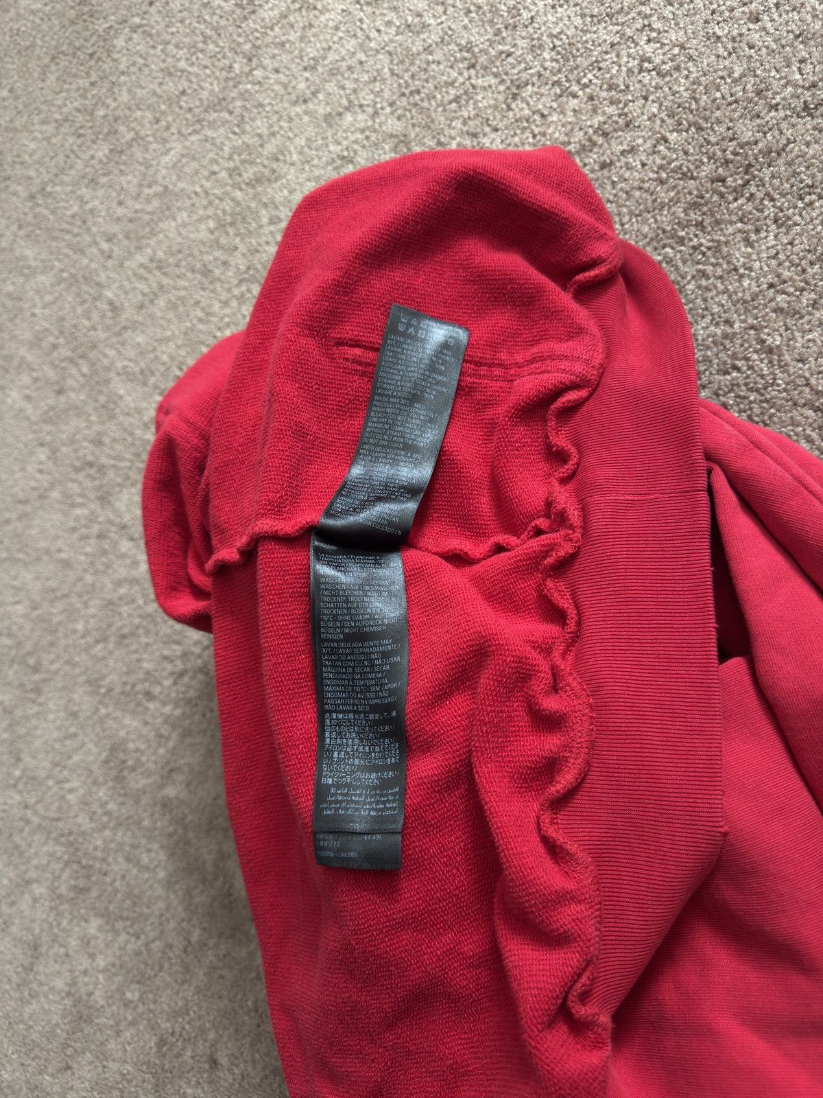 Balenciaga Balenciaga "Many Kisses" Germany Hoodie Red Size 1 Size US S / EU 44-46 / 1 - 6 Thumbnail