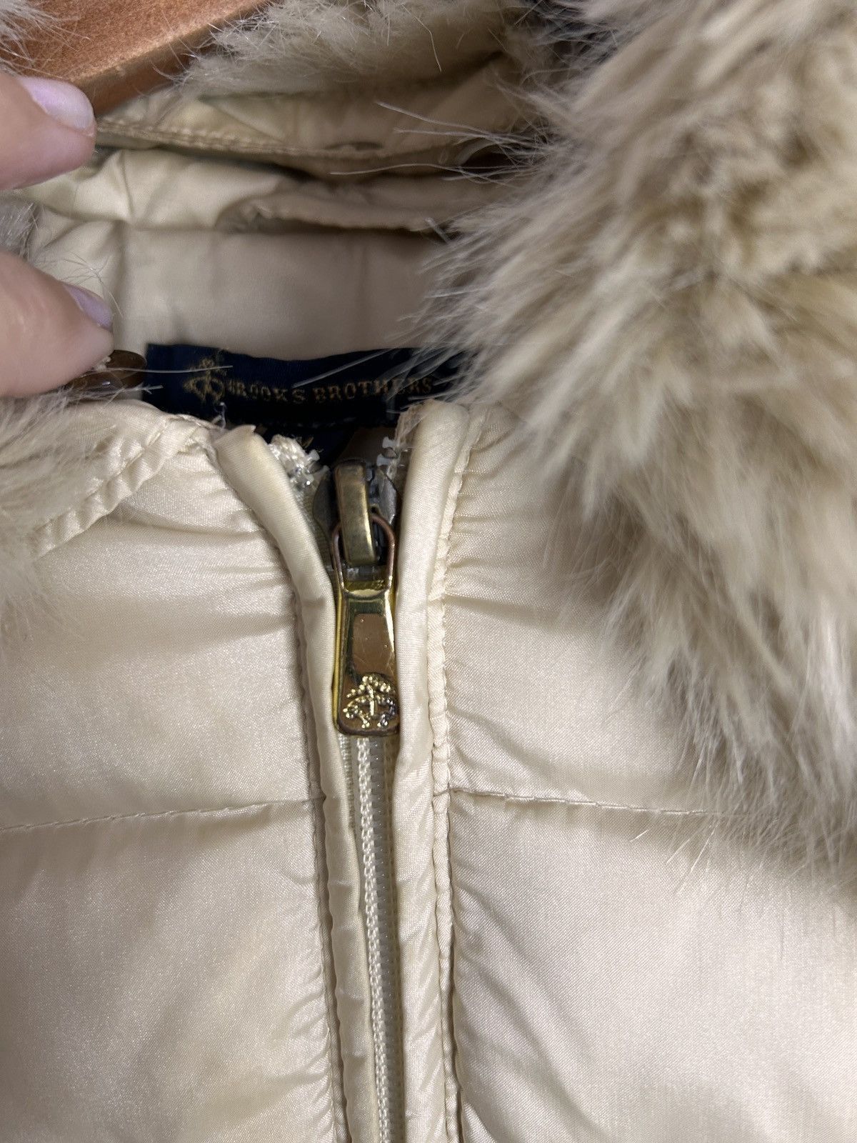 Brooks Brothers Brooks Brothers Down Filled Coat with Faux Fur Collar Size M / US 6-8 / IT 42-44 - 3 Thumbnail