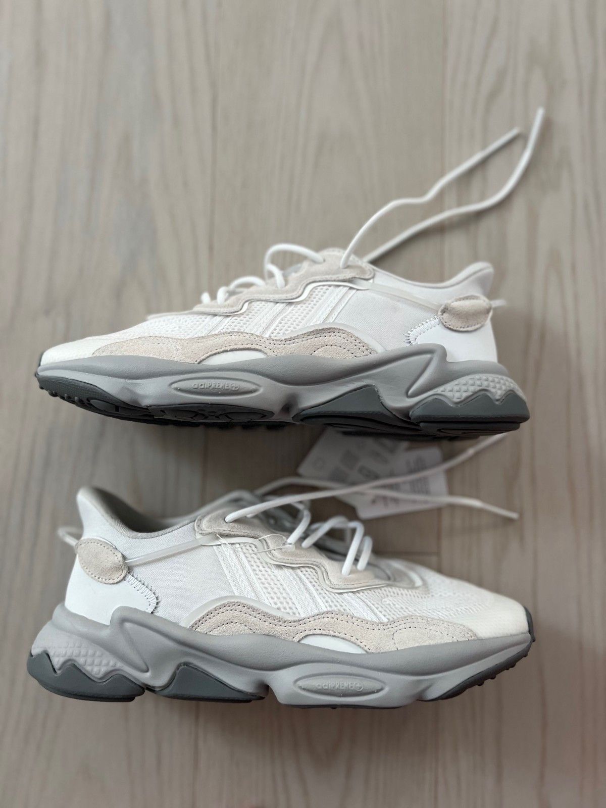Adidas Adidas ID9816 Ozweego Sneakers White Grey ( 8.5 ) Size US 8.5 / EU 41-42 - 7 Thumbnail