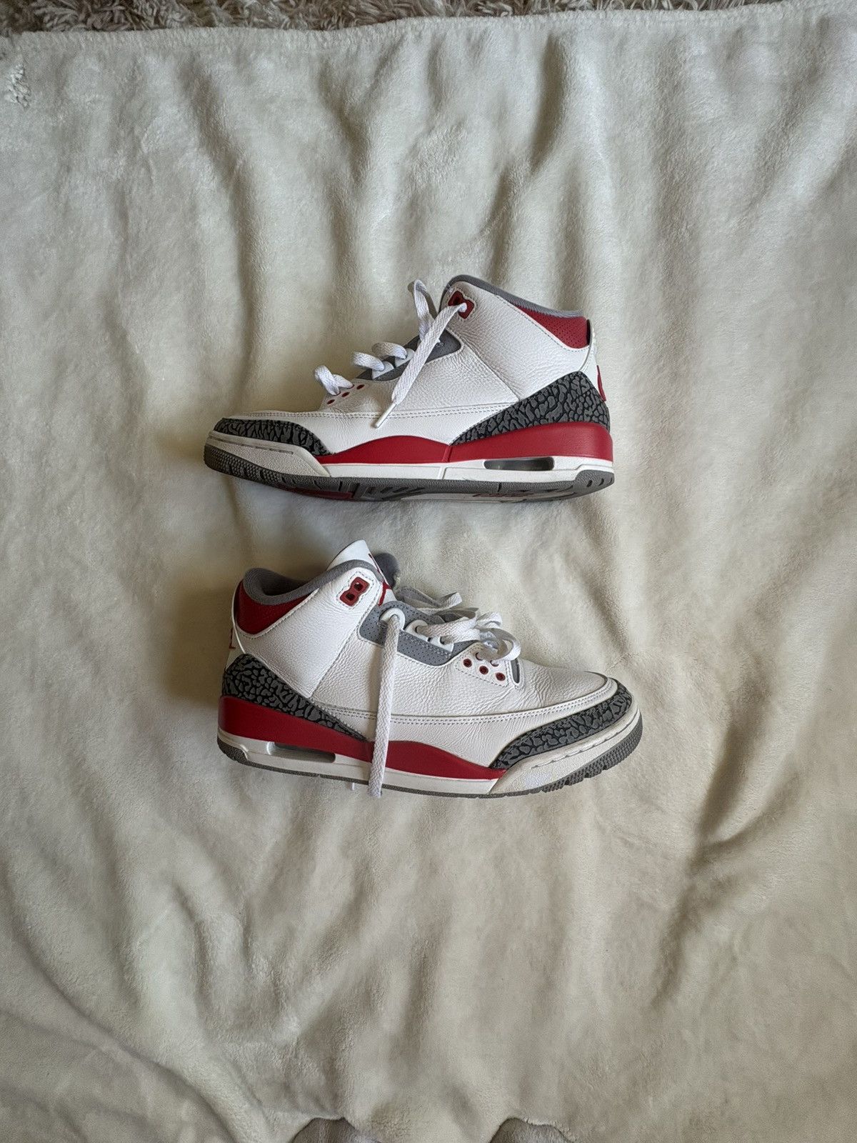 Jordan Brand Jordan 3 “Fire Red” 2022 Size US 10.5 / EU 43-44 - 1 Thumbnail