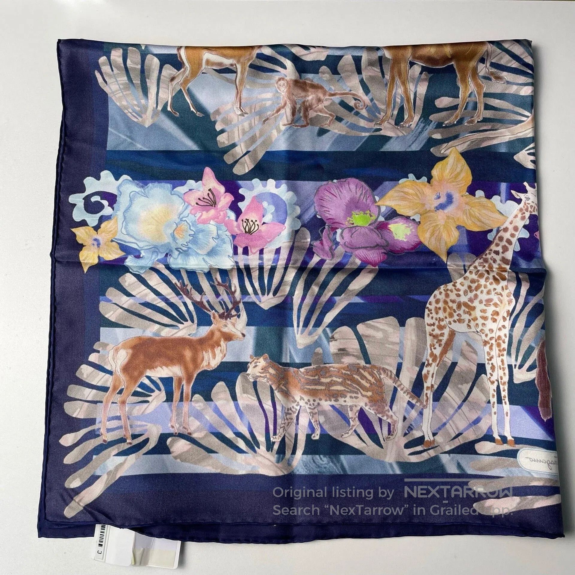 Fendi Fendi Blue Zoo Animal Silk Scarf. Size ONE SIZE - 2 Thumbnail