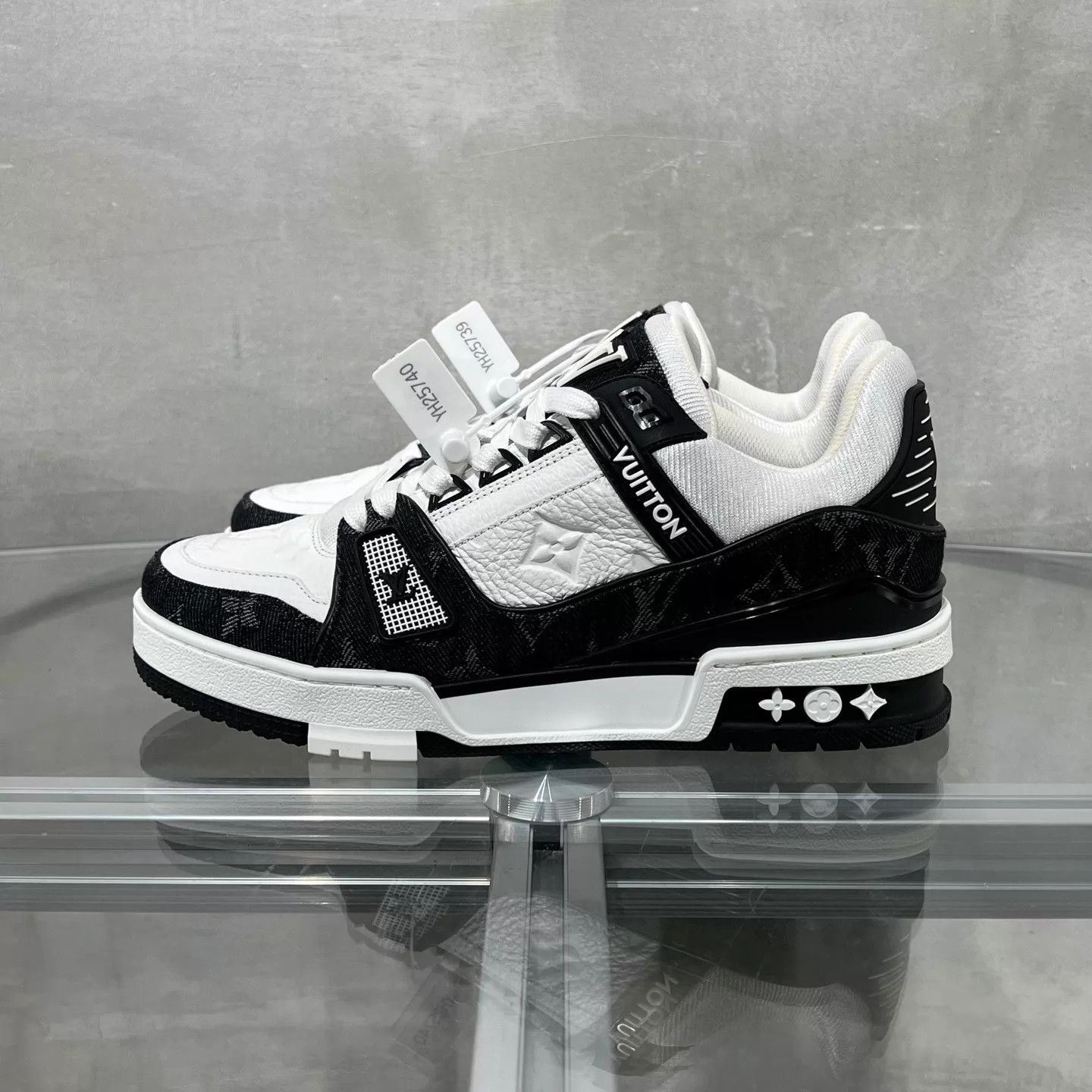 Louis Vuitton LV Trainer Black White Denim UK3/37 New Worn Once Size US 5.5 / IT 35.5 - 3 Thumbnail