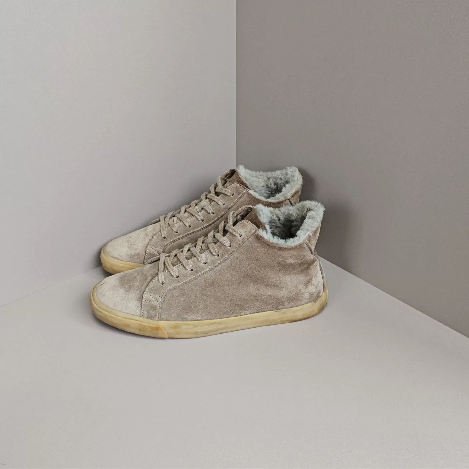 Loro Piana Loro Piana Suede Lowtop Sneakers 6 Men Size US 6 / EU 39 - 1 Thumbnail