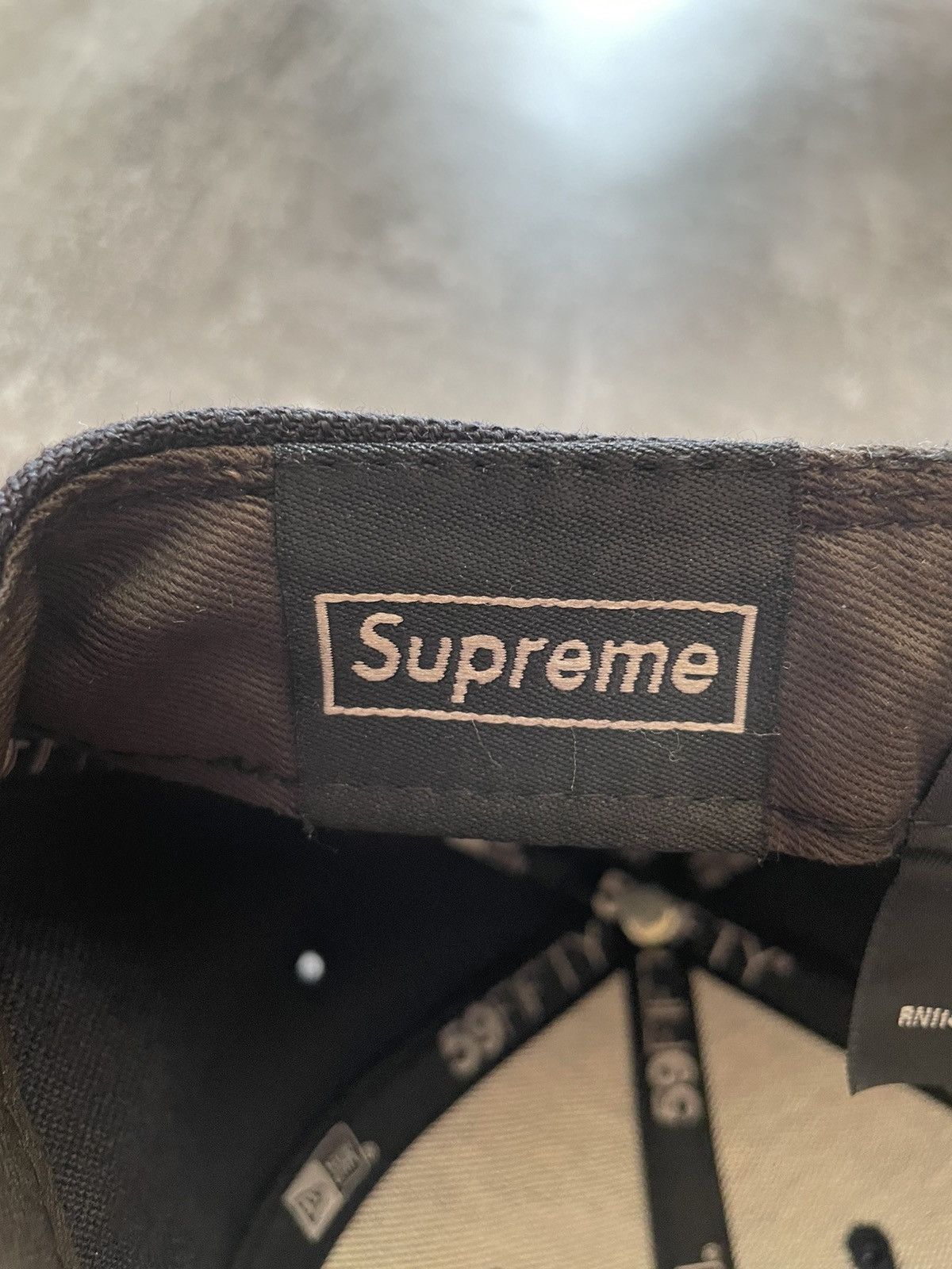 New Era × Supreme Supreme Box Logo New Era "Flags" Snap Back Cap Size ONE SIZE - 13 Thumbnail