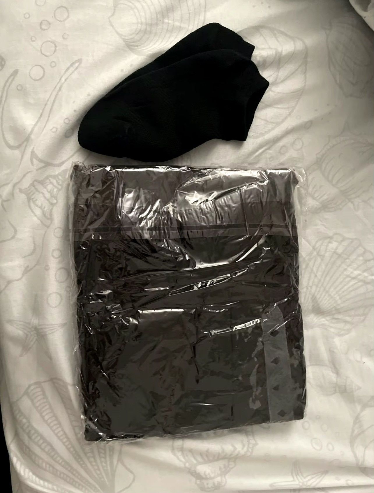 Designer Black Sweatpants, thorns design Size US 30 / EU 46 - 2 Thumbnail