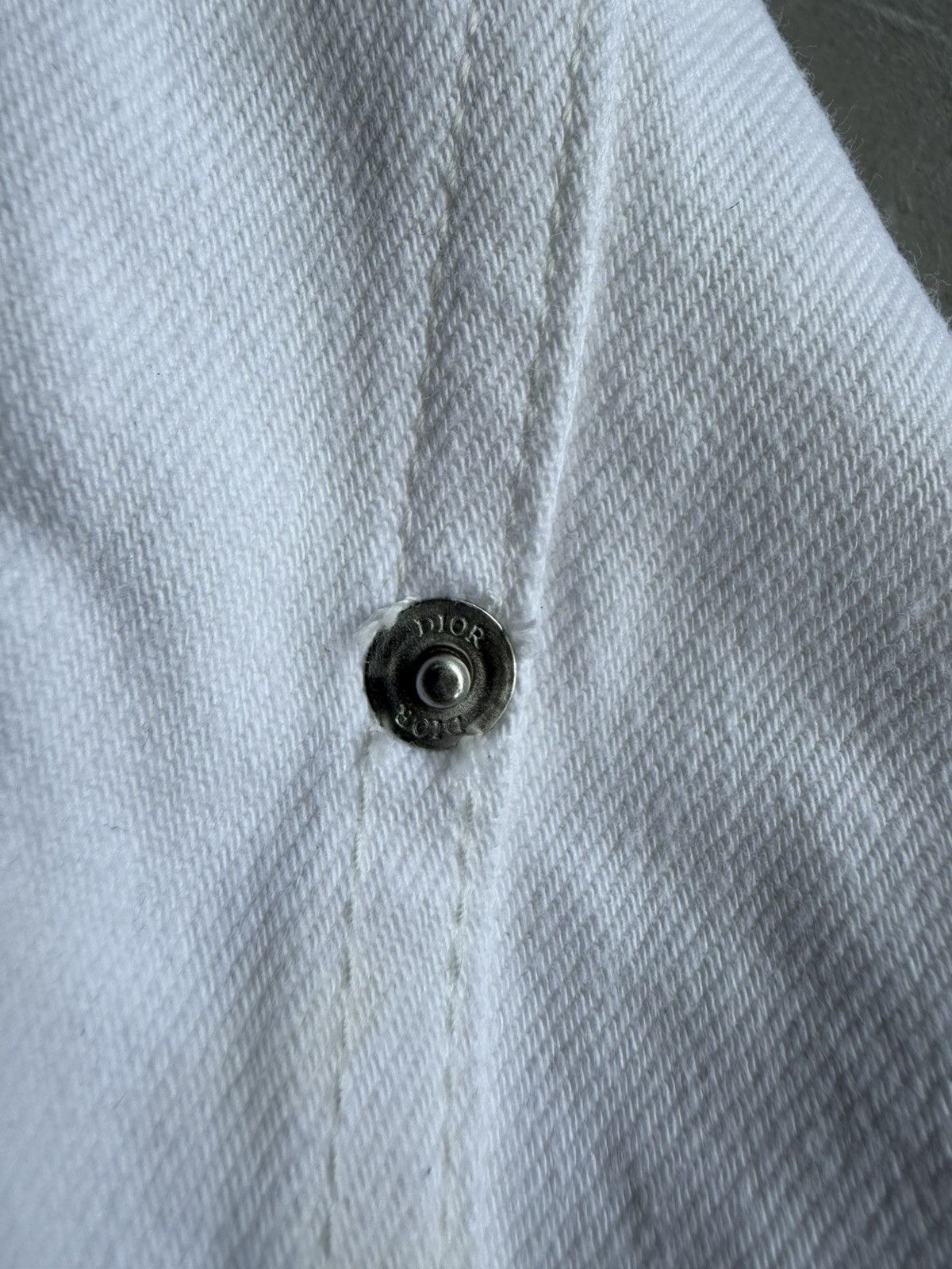 Dior × Sacai Dior x Sacai - Multi Buttons White Denim Jacket Size US M / EU 48-50 / 2 - 11 Thumbnail