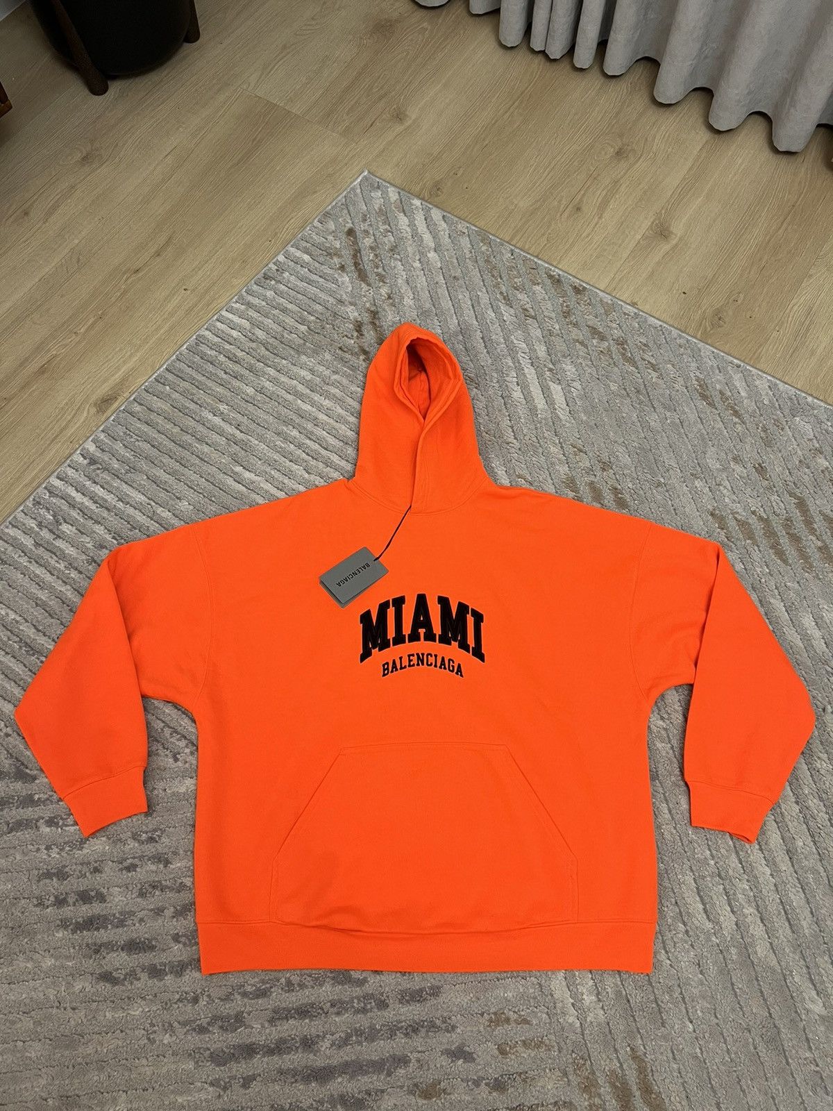 Balenciaga Balenciaga Cities Miami Hoodie Size US S / EU 44-46 / 1 - 1 Thumbnail