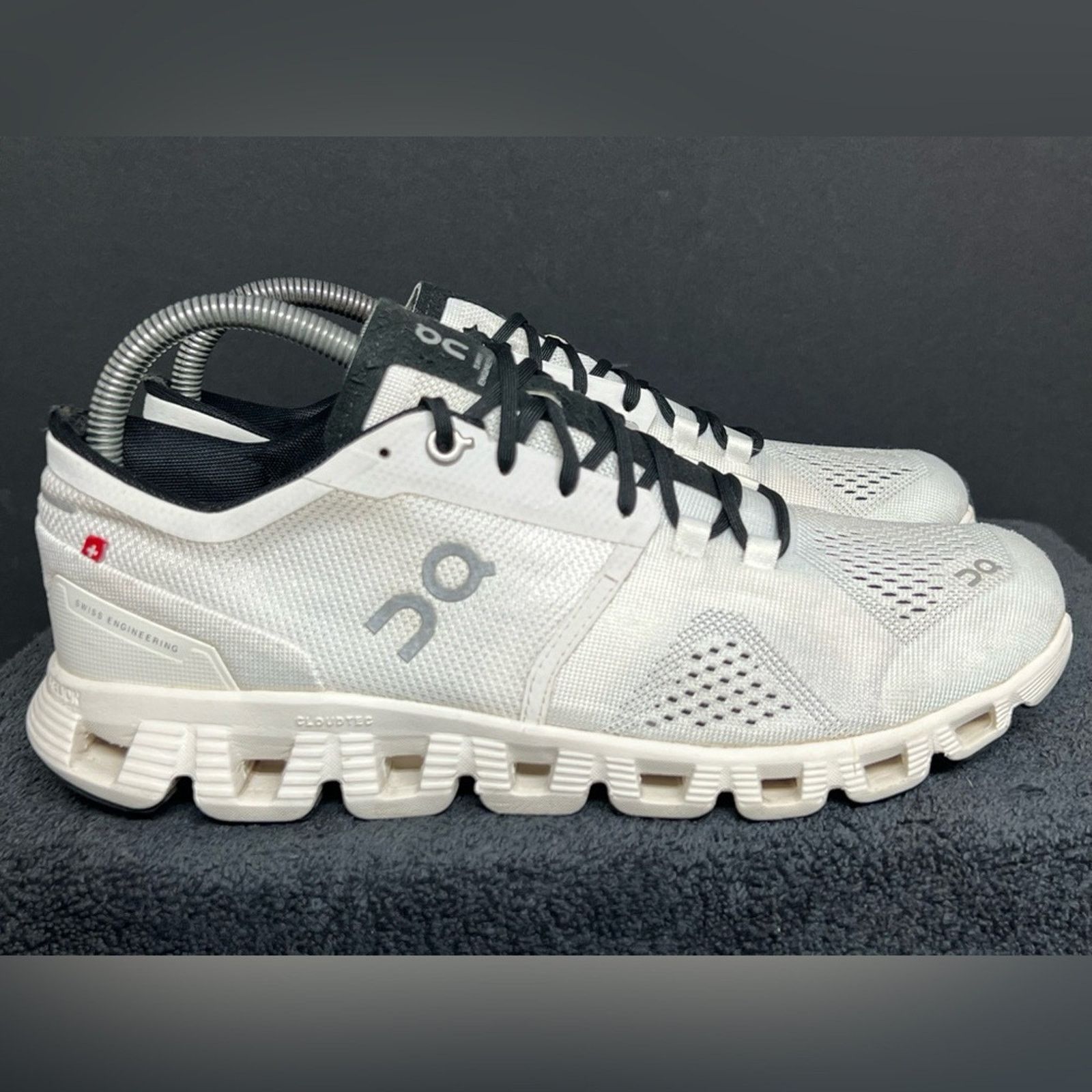 On On Cloud X Womens Size 9 White Black Athletic Shoes Sneakers Size US 9 / IT 39 - 2 Thumbnail