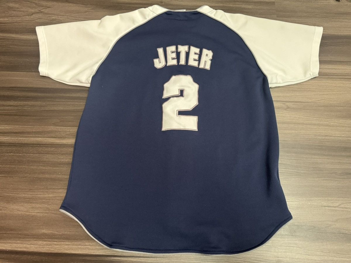 Other Vintage True Fan New York Yankees Derek Jeter #2 MLB Jersey Size US L / EU 52-54 / 3 - 7 Thumbnail
