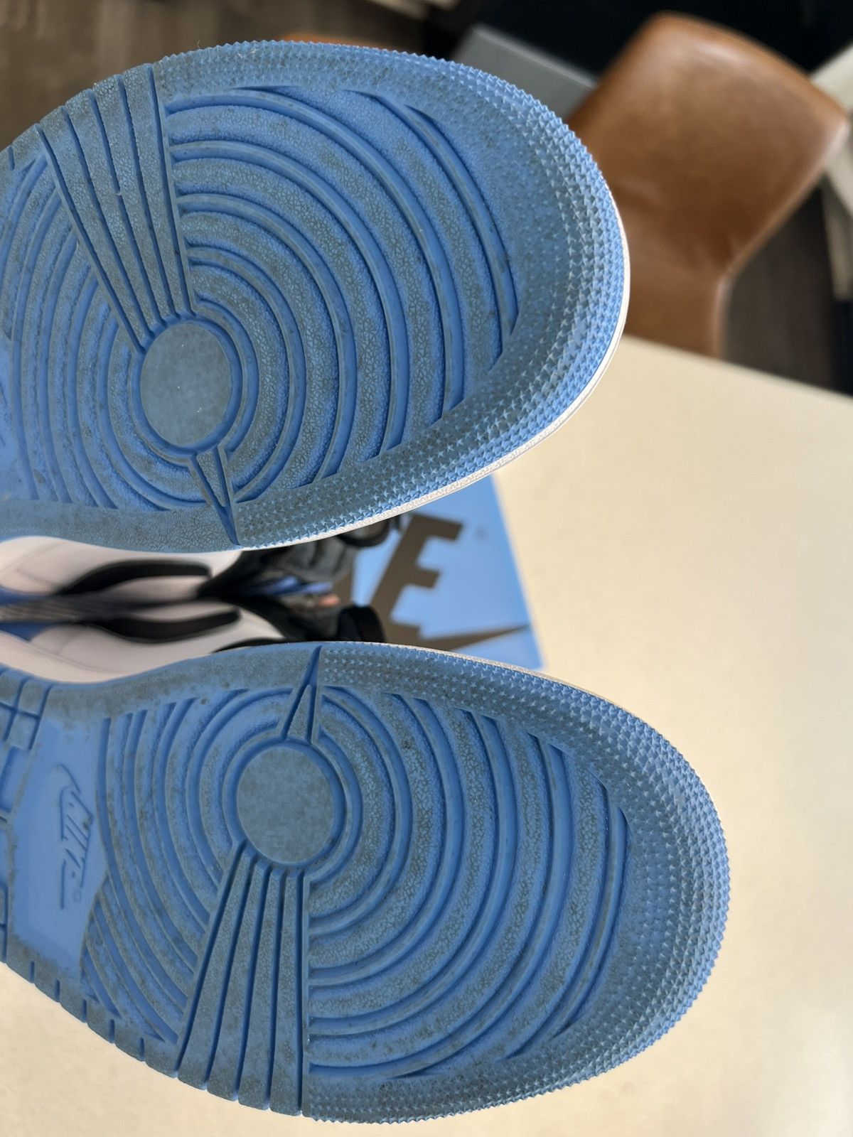 Jordan Brand Jordan 1 Retro High OG (UNC Toe) Size US 10.5 / EU 43-44 - 6 Thumbnail