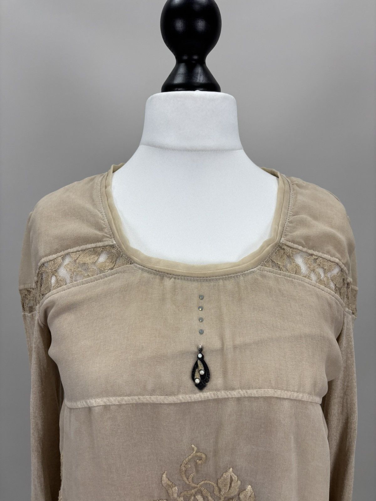 Elisa Cavaletti Womens blouse Elisa Cavaletti Size M Color Beige Size M / US 6-8 / IT 42-44 - 3 Thumbnail