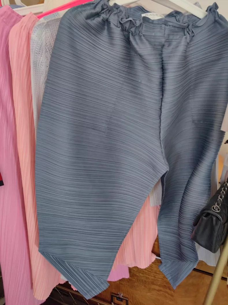 Issey Miyake Issey Miyake size:3 Grey horizontal striped chicken leg pa Size 31" - 1 Thumbnail