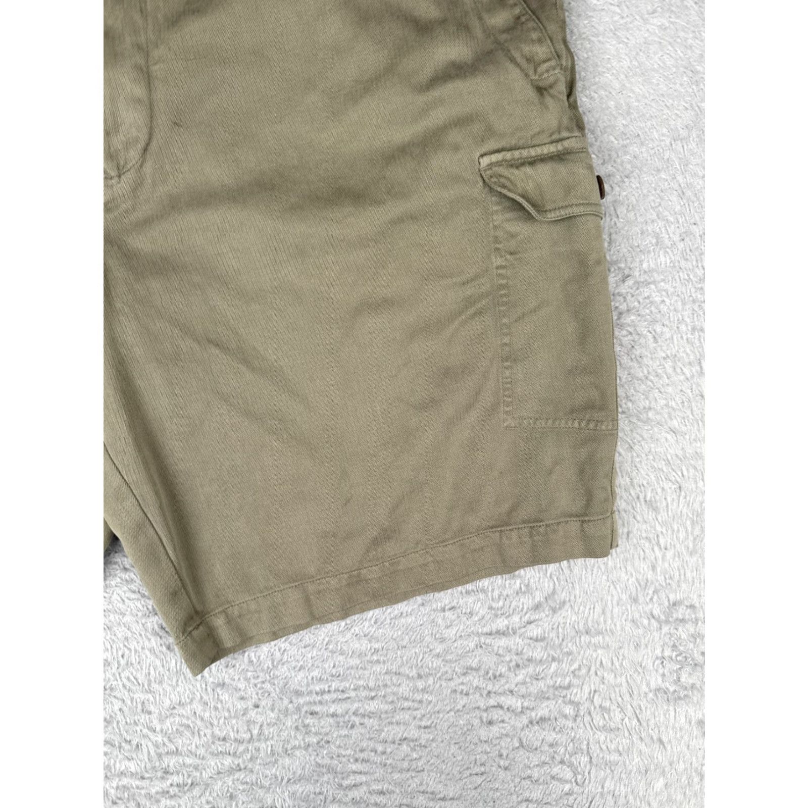 Tommy Bahama Tommy Bahama Shorts Mens 38 Olive Green Silk Cotton Cargo Pockets Chino Zip Fly Size US 38 / EU 54 - 2 Thumbnail