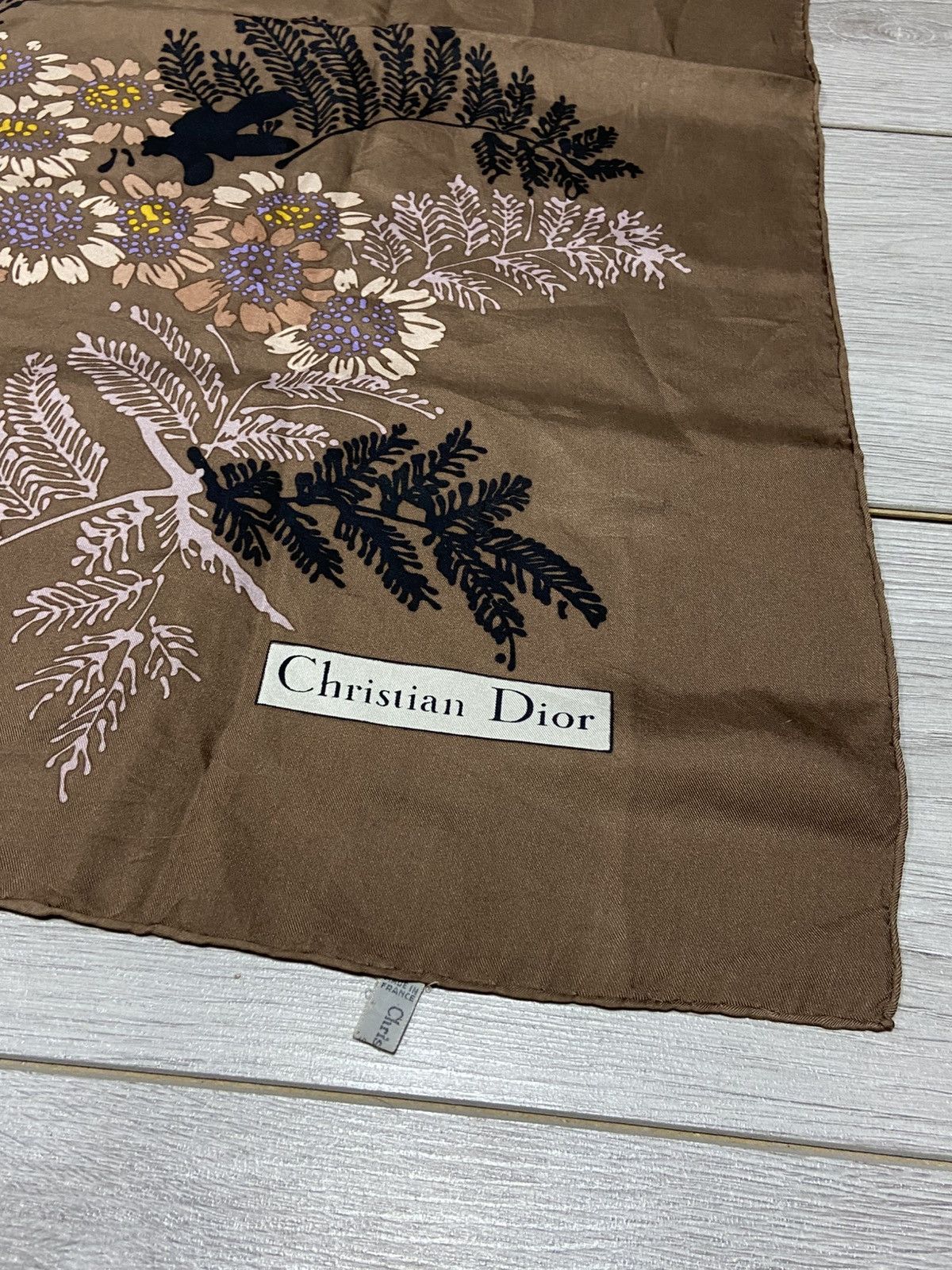Christian Dior Monsieur Christian Dior flowers 💐 vintage silk floral France scarf Size ONE SIZE - 5 Thumbnail