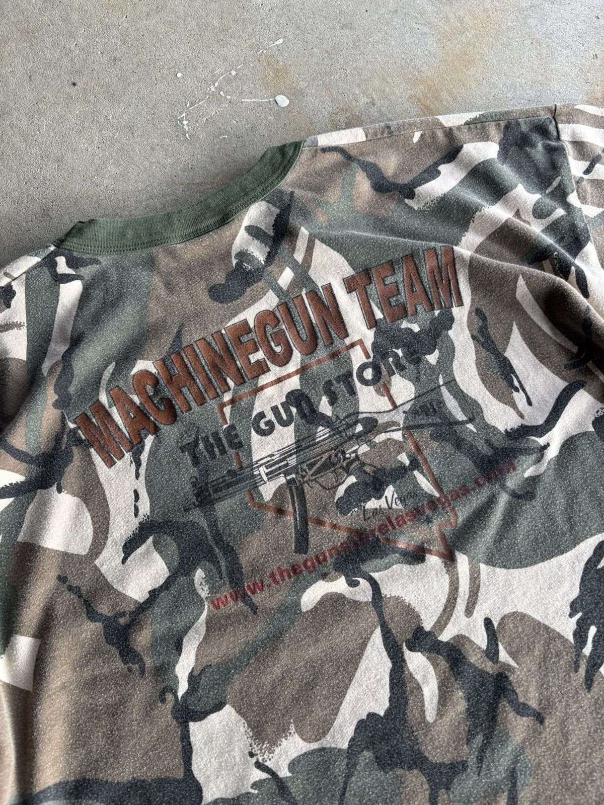 Other Vintage 90s Las Vegas Machine Gun Team Gun Show Camo Tee Size US XL / EU 56 / 4 - 4 Thumbnail