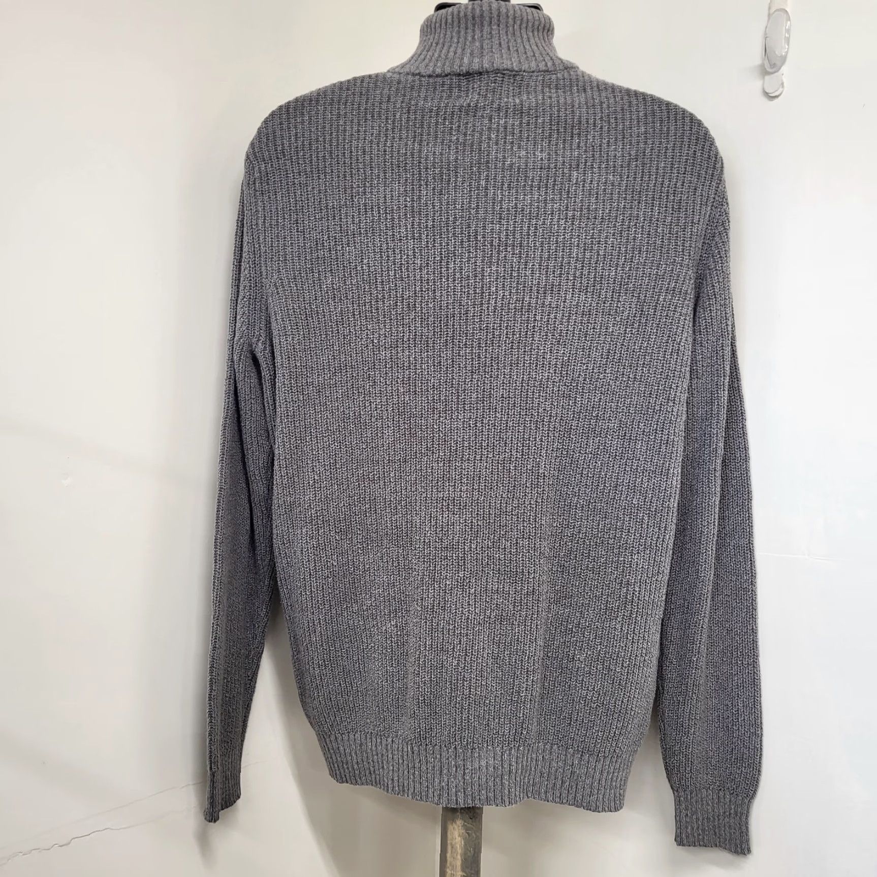 Vintage GH Bass Mens Henley Sweater Large Gray Sherpa Lined Collar Long Sleeve 4 Button Size US L / EU 52-54 / 3 - 5 Thumbnail