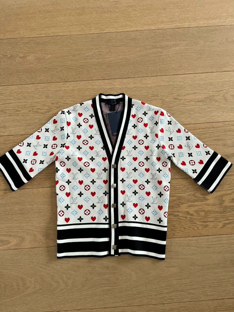 Louis Vuitton Louis Vuitton Classic cardigan top with presbyopic logo shi Size US S / EU 44-46 / 1 - 1 Thumbnail