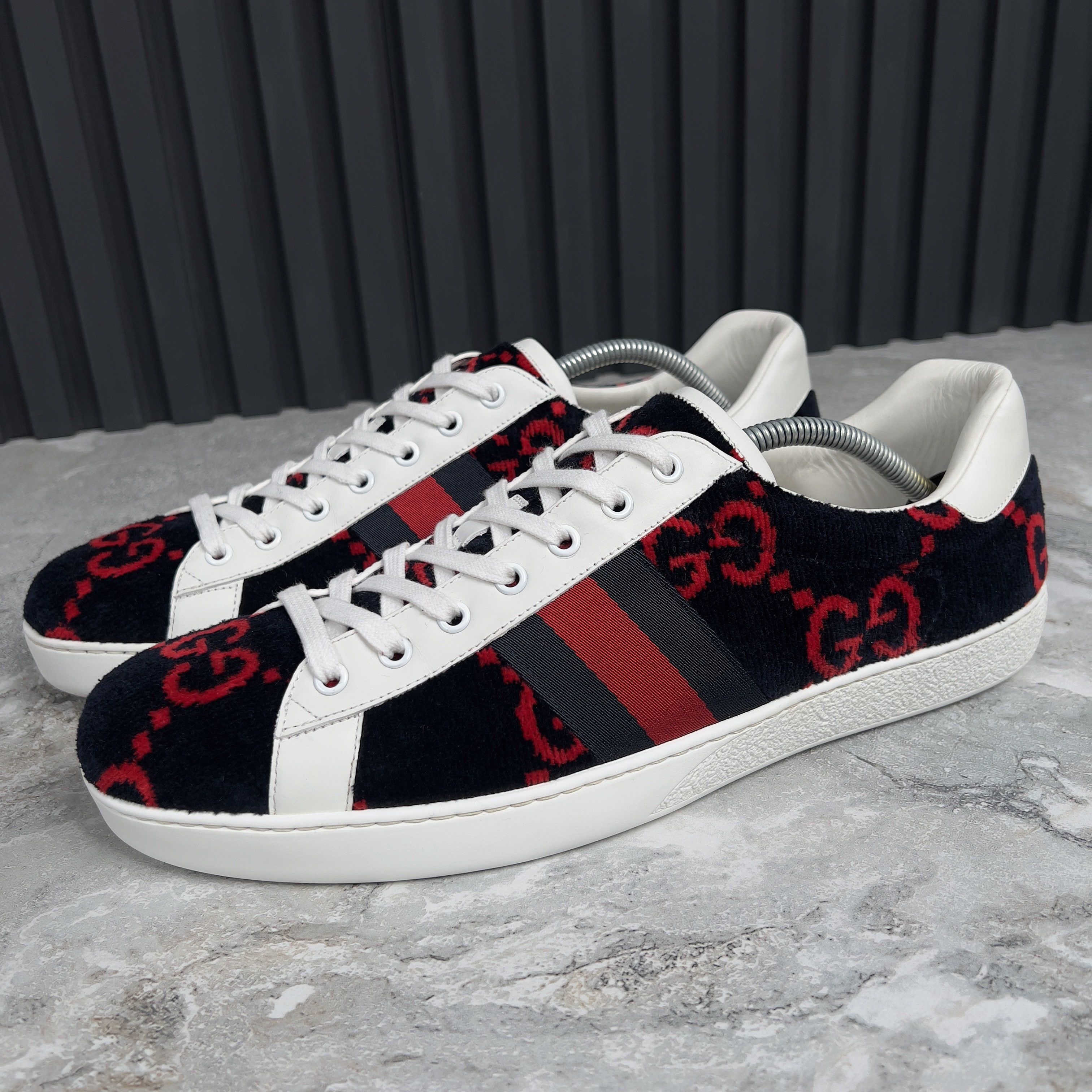 Gucci Gucci Ace GG Monogram Sneakers Terry Cloth Velour Size US 12.5 / EU 45-46 - 2 Thumbnail