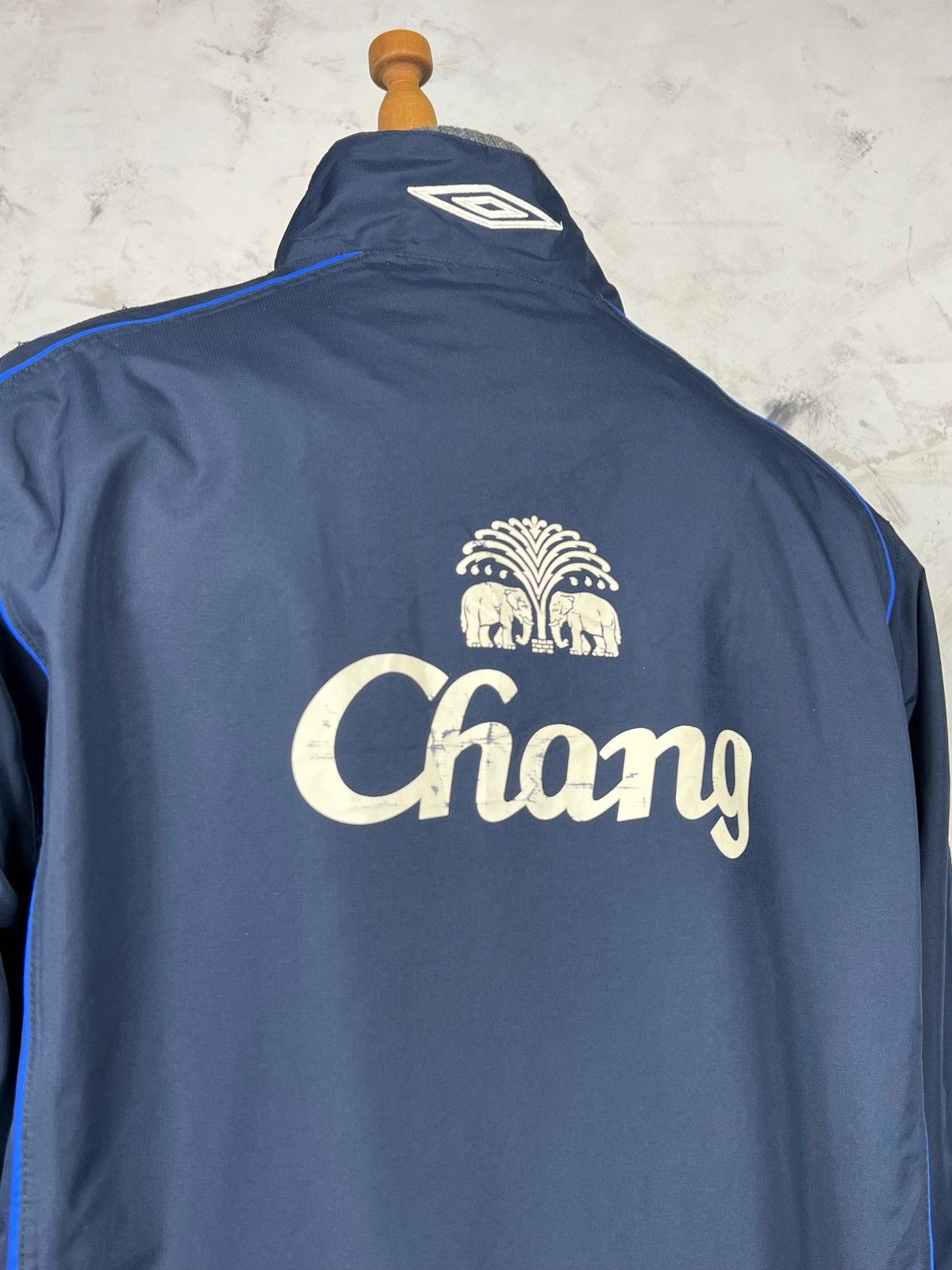 Umbro Vintage Umbro Everton Training Jacket Size XL Size US XL / EU 56 / 4 - 5 Thumbnail