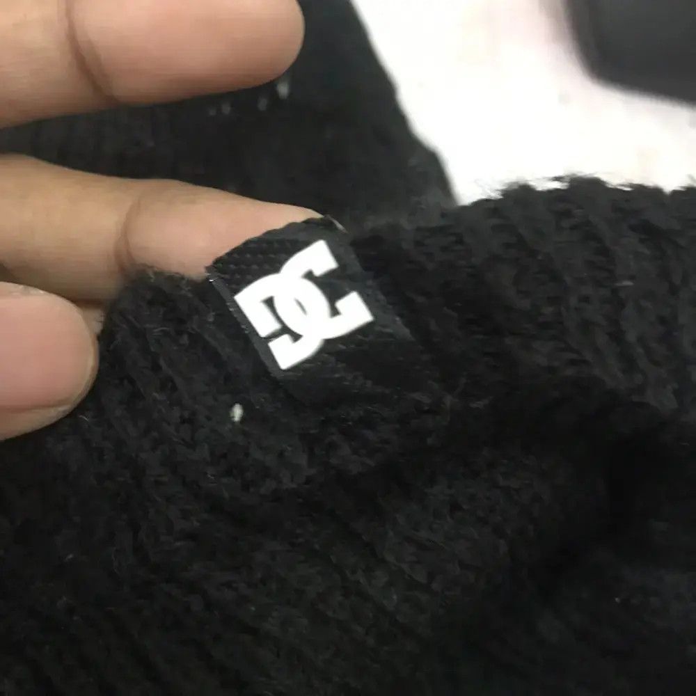 DC × Vintage DC Small Logo Beanie Hat Size ONE SIZE - 6 Thumbnail