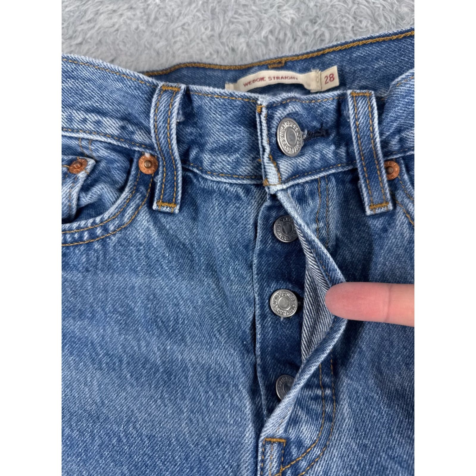 Levi's Levi's Premium Jeans Women 28 Blue Denim Wedgie Fit High Rise Distressed 28x24 Jeans Womens Size 28" / US 6 / IT 42 - 5 Thumbnail