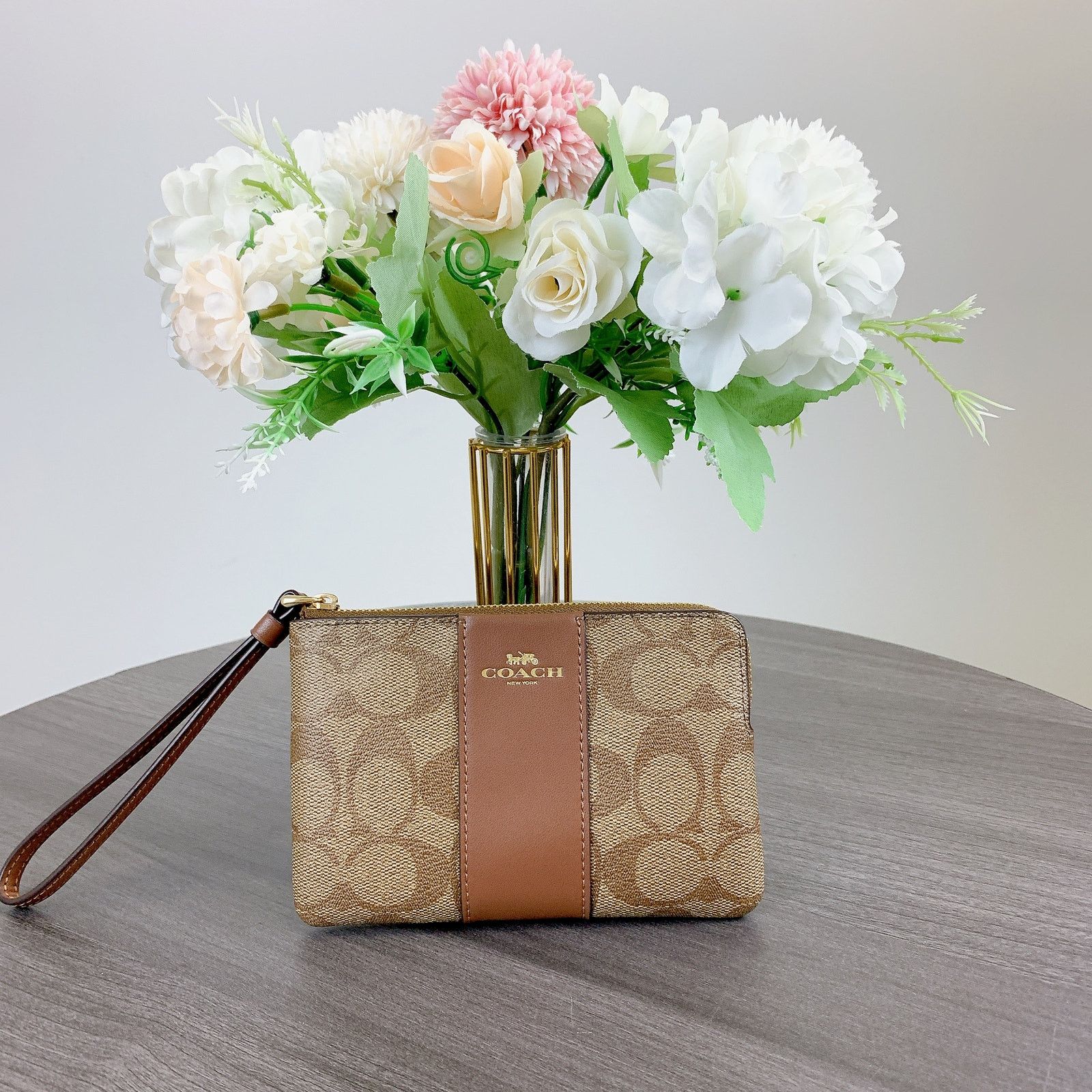 Coach Coach CS602 Corner Zip Wristlet In Signature Canvas Size ONE SIZE - 1 Thumbnail