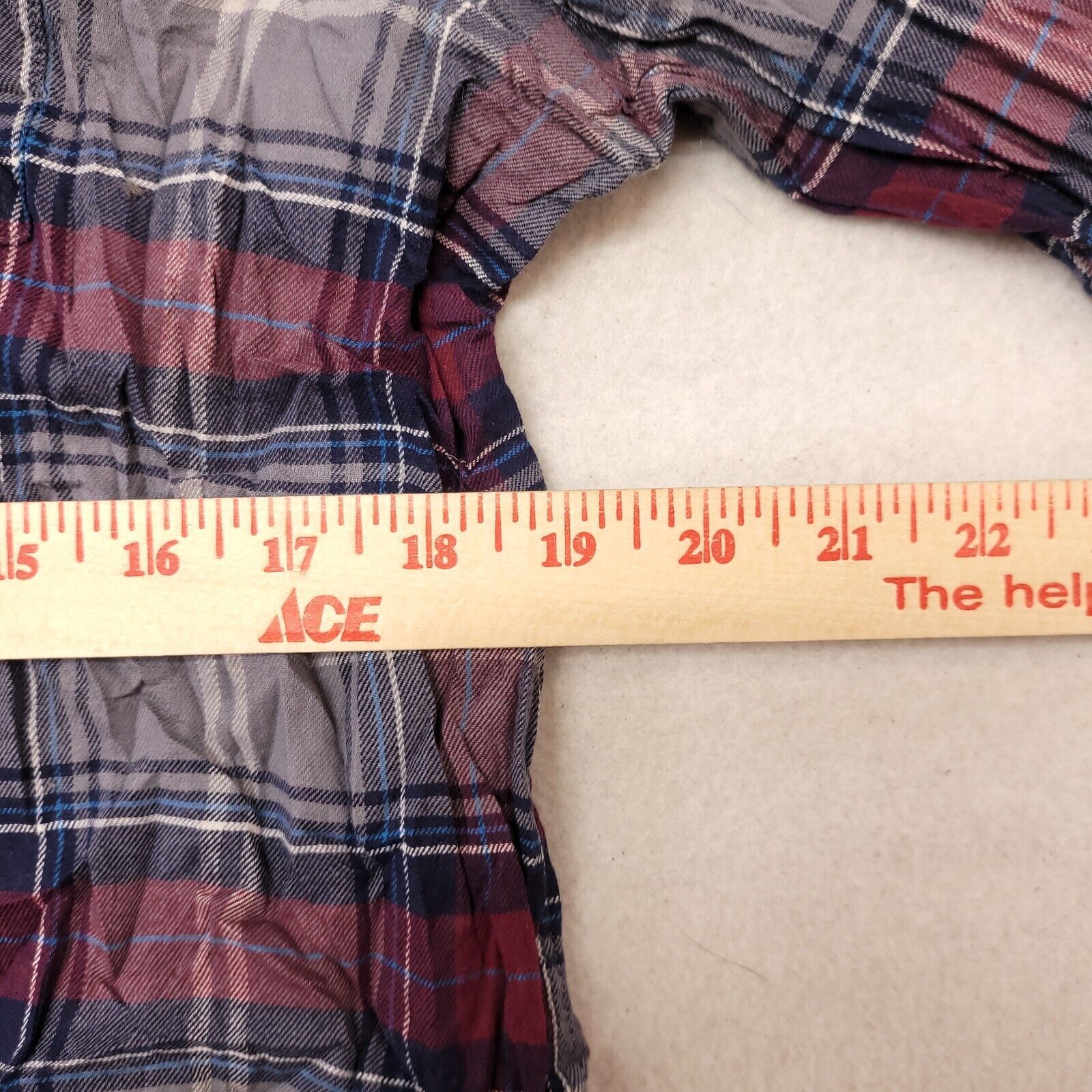 Old Navy Old Navy Tartan Flannel Shirt Mens Size Large Gray Blue Red Size US L / EU 52-54 / 3 - 9 Thumbnail