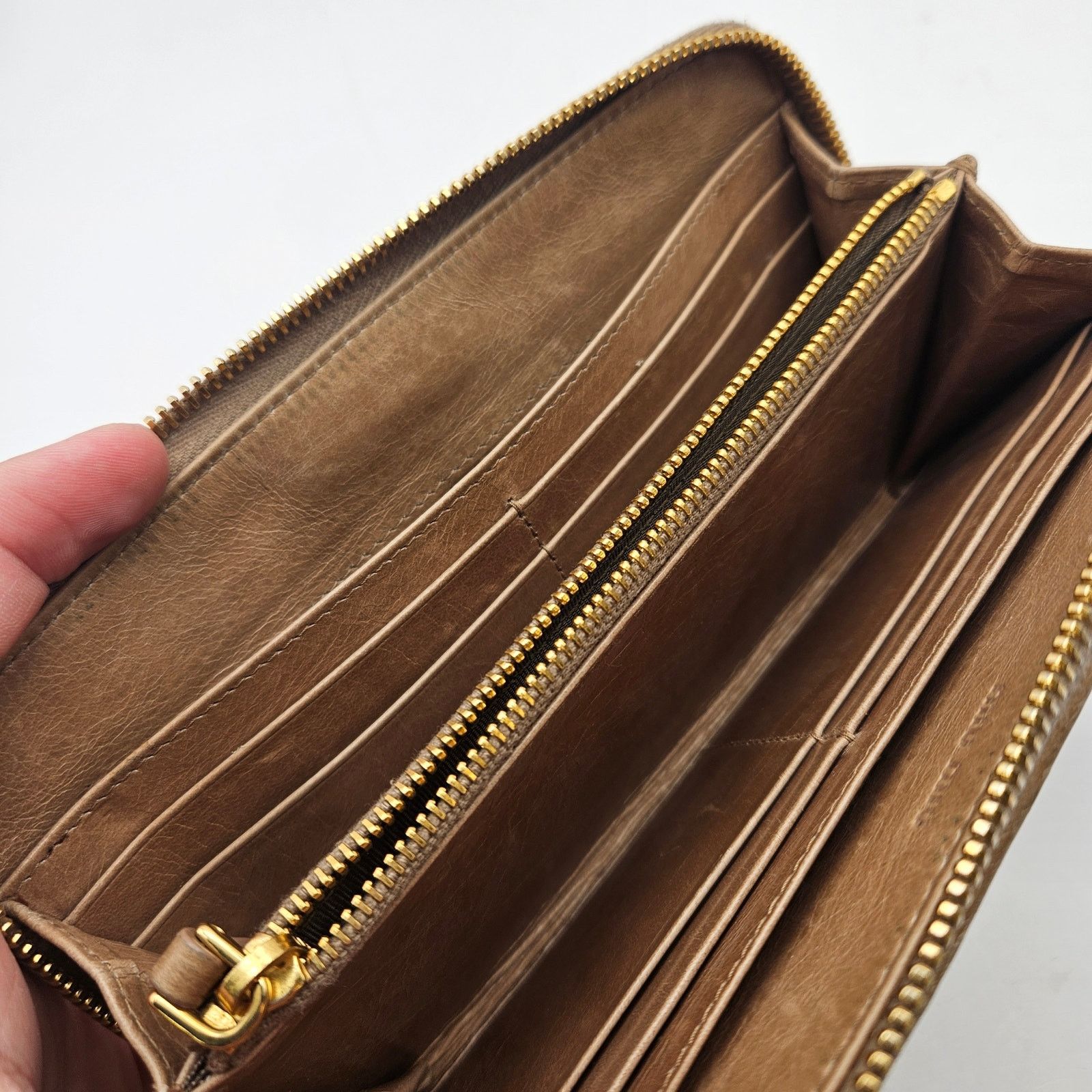 Other MIUMIU VINTAGE MATELASSE LEATHER BEIGE CONTINENTAL WALLET Size ONE SIZE - 6 Thumbnail