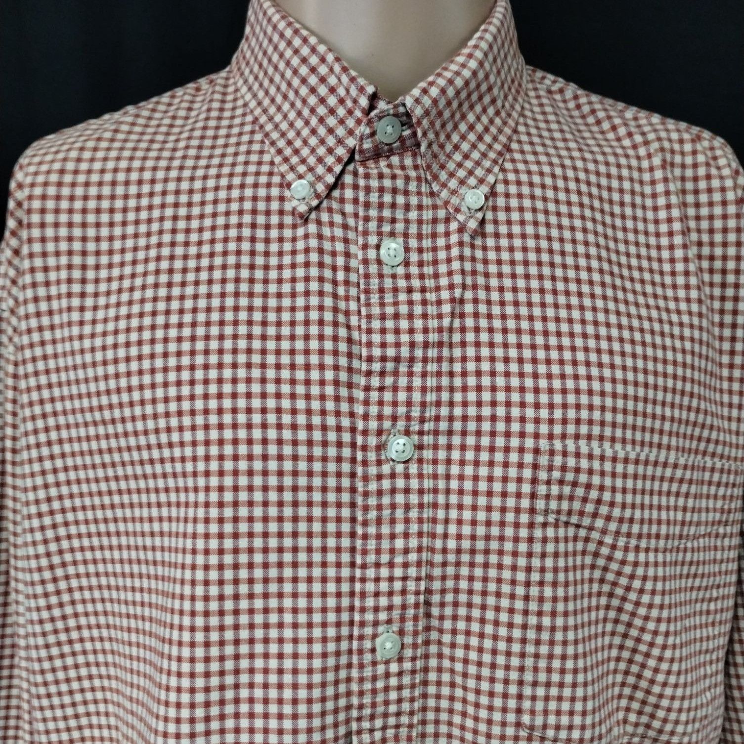 Gap Gap Men's Red Classic Oxford Shirt/Button Size L SKU 3989 Size US L / EU 52-54 / 3 - 3 Thumbnail