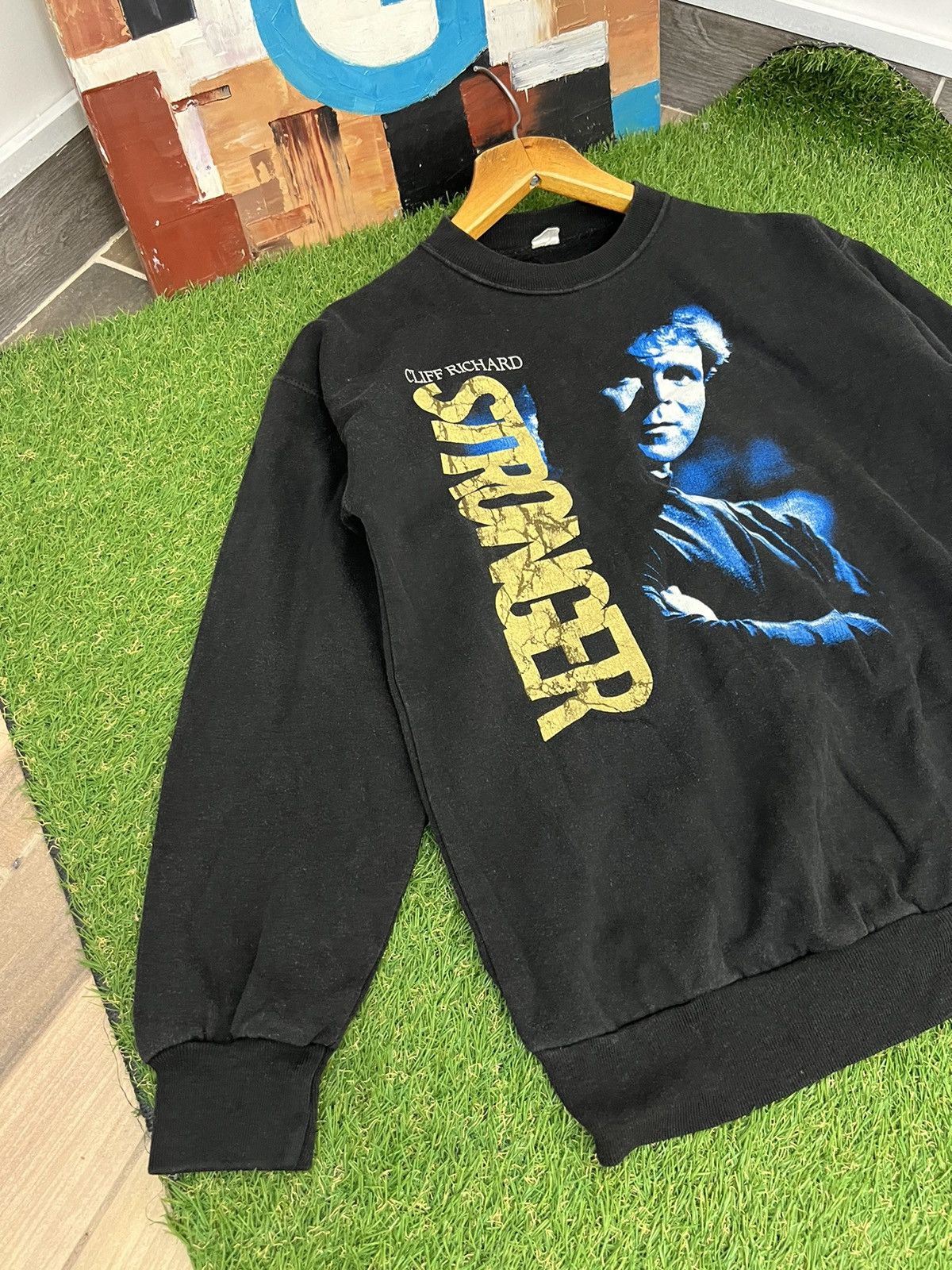 Band Tees × Vintage Vintage Cliff Richard 1990 Europe Tour Crewneck Sweatshirt Size US M / EU 48-50 / 2 - 4 Thumbnail