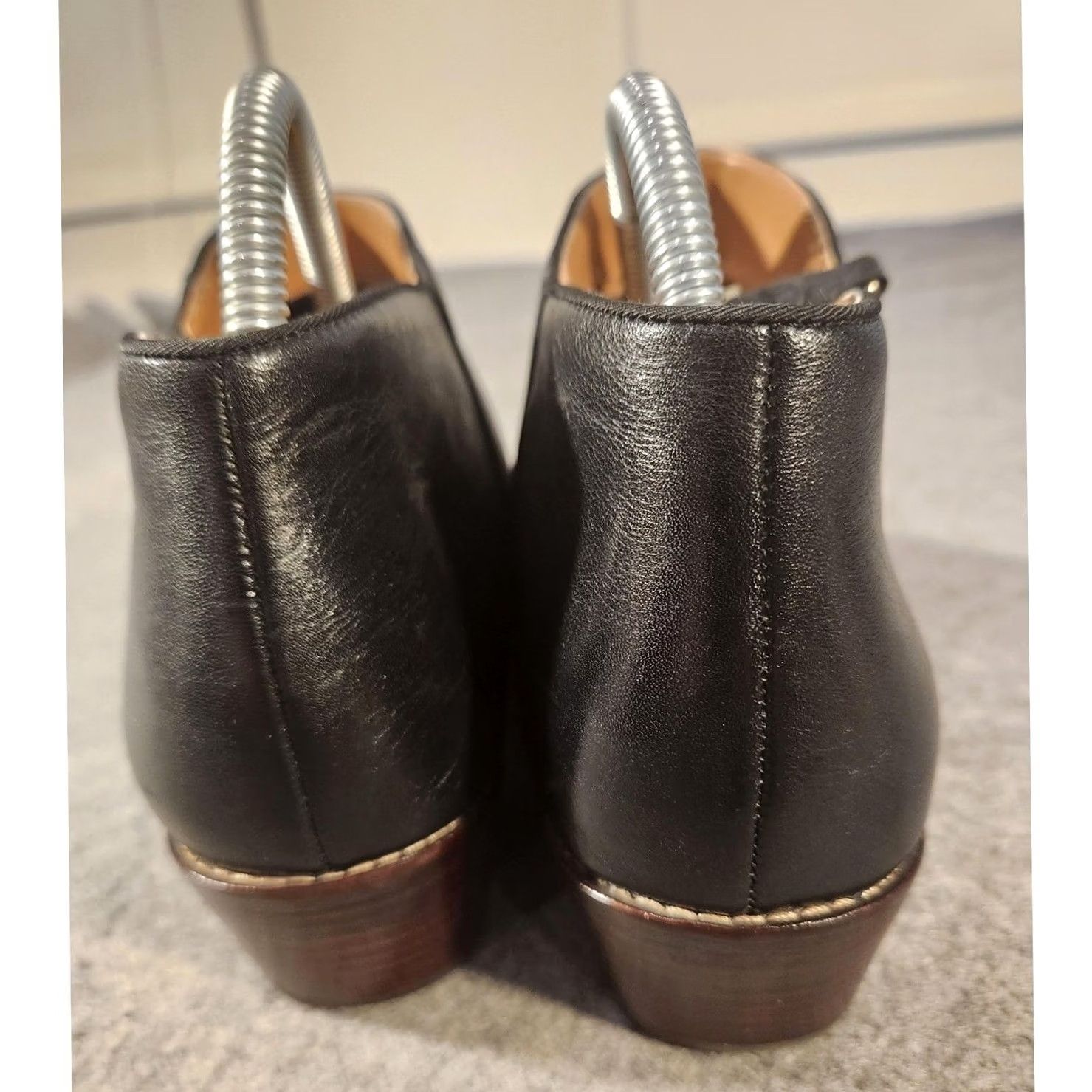 Vionic Vionic Boots Womens 8 W Black Leather Jolene Ankle Booties Zip Low Heel Size US 9 / IT 39 - 4 Thumbnail