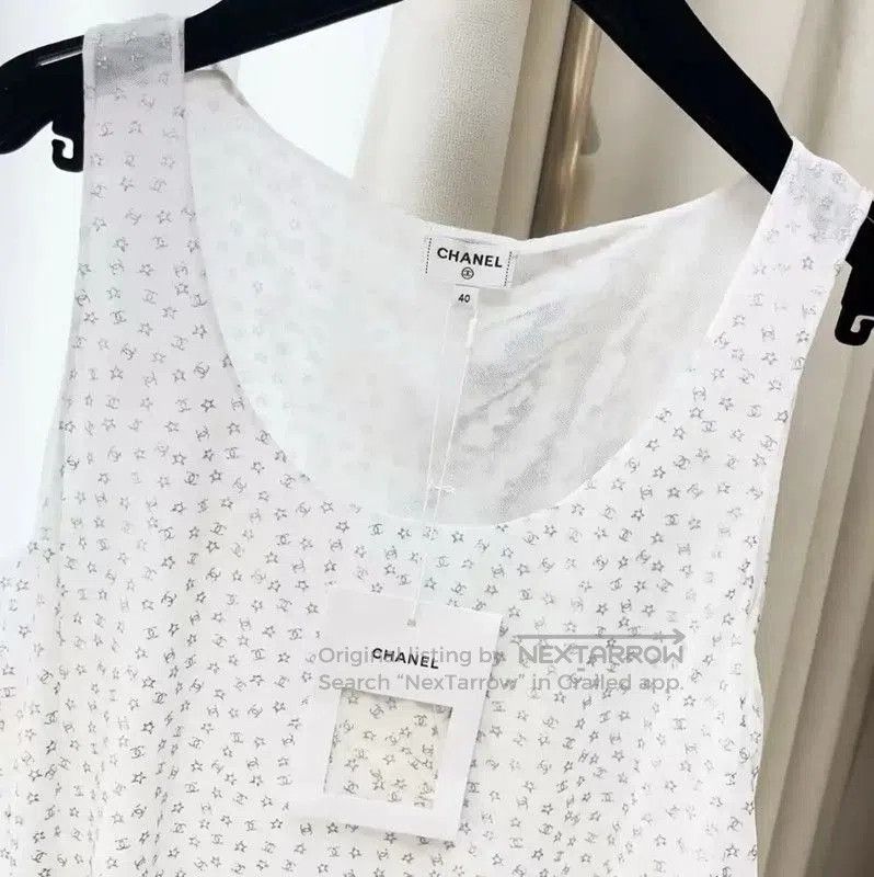 Chanel Chanel White Women's T-Shirt with Floral Print . Size L / US 10 / IT 46 - 7 Thumbnail