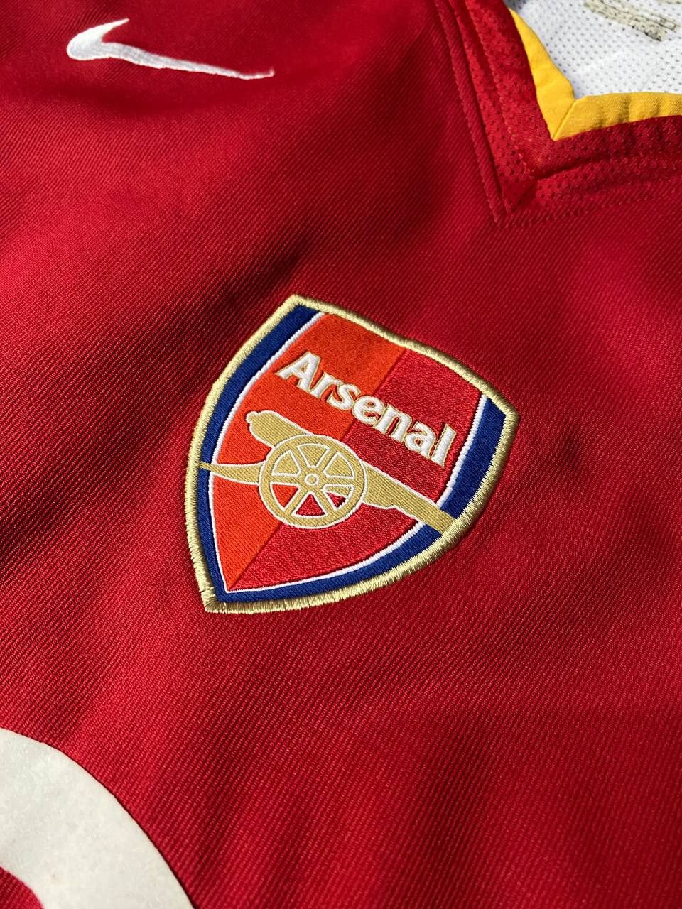 Nike Arsenal home 2004 Henry Size US M / EU 48-50 / 2 - 5 Thumbnail
