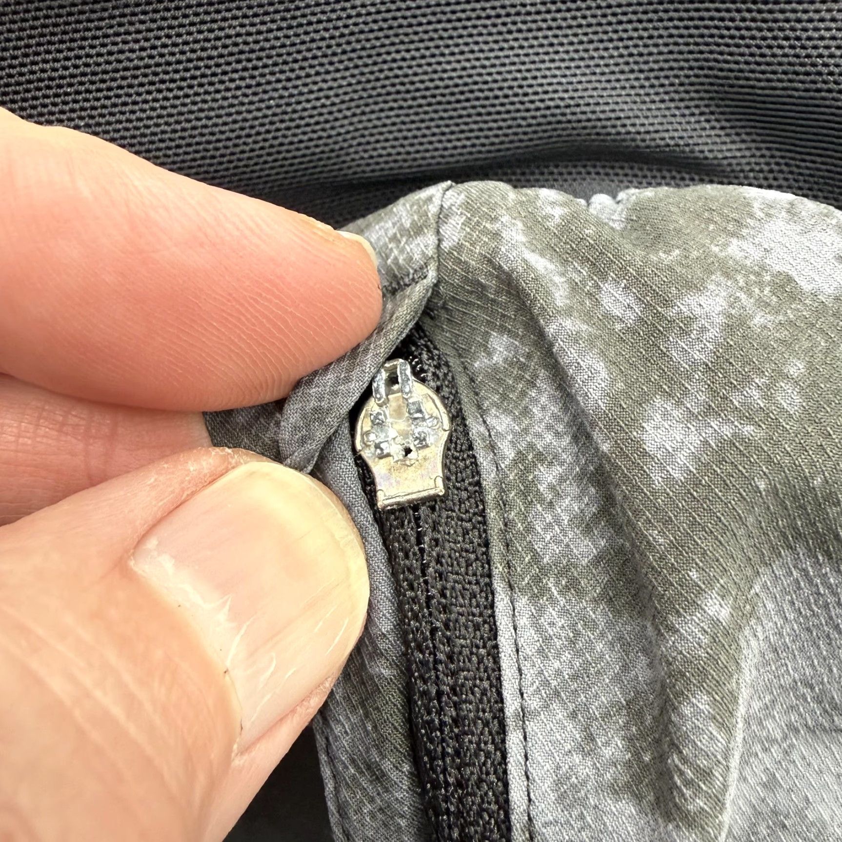 Lululemon Lululemon Shorts Mens Medium Gray Camo Athletic Running Zip Pockets Training Size US 31 - 4 Thumbnail