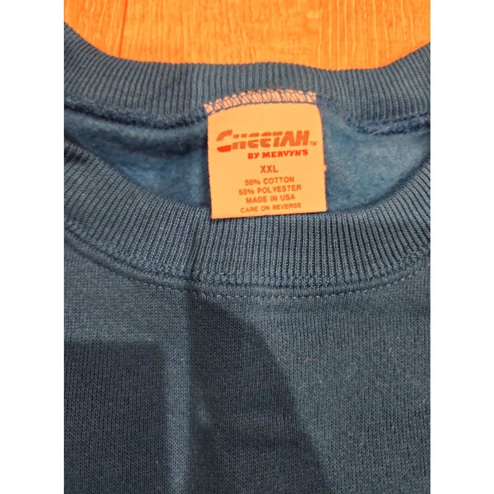 Vintage VINTAGE Cheetah Crew Neck Sweatshirt Adult 2XL Aqua 90s Heavyweight Pullover USA Made Mens Size US XXL / EU 58 / 5 - 3 Thumbnail