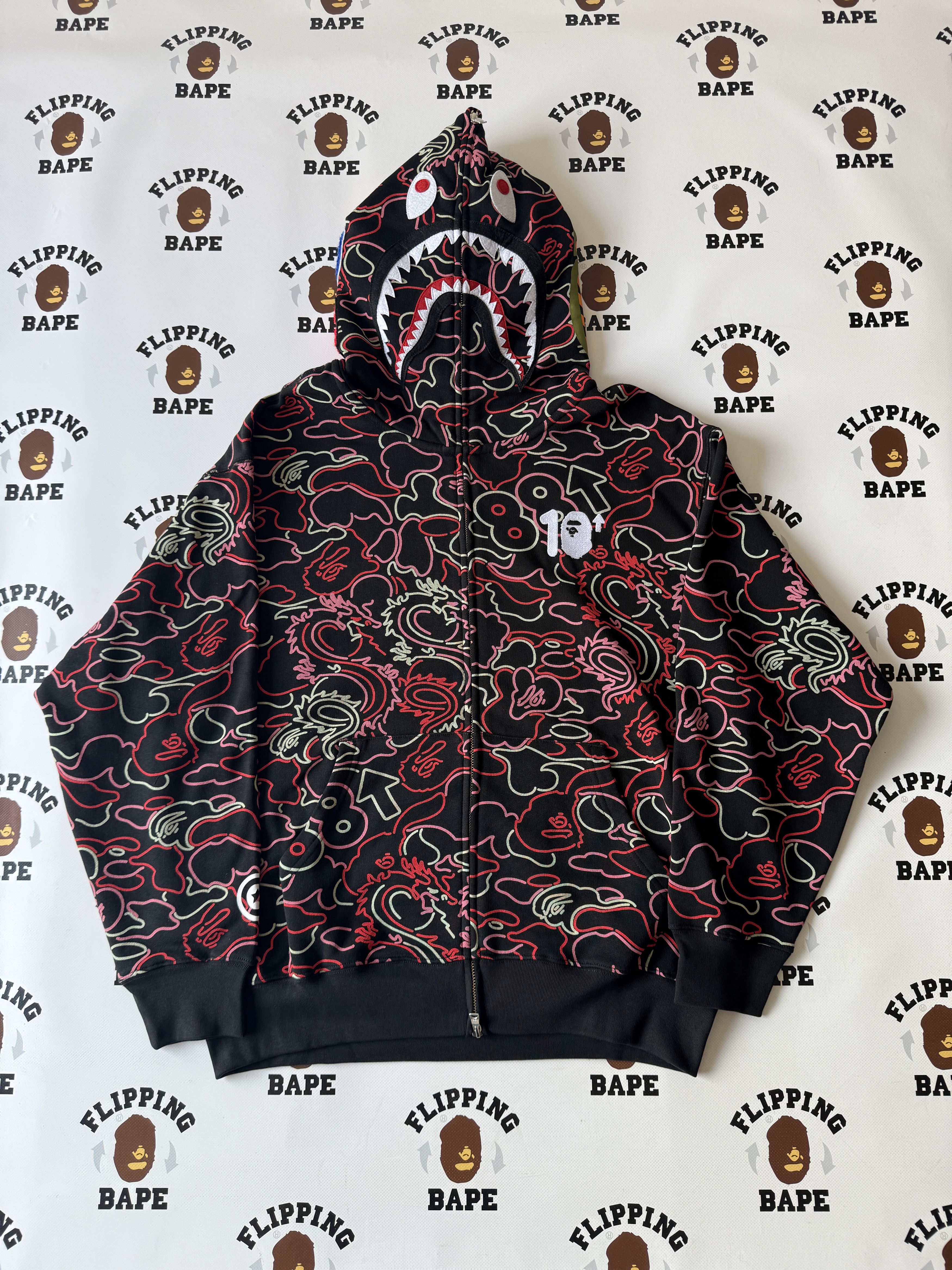 Bape BAPE X 88RISING GLOW IN THE DARK CAMO SHARK FULL ZIP HOODIE Size US M / EU 48-50 / 2 - 1 Thumbnail
