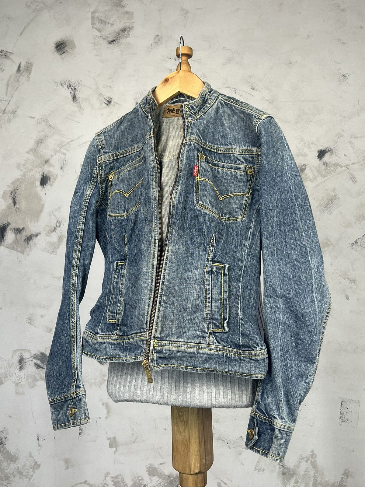 Levi's Vintage Levis Jeans Jacket Size XS - S Size S / US 4 / IT 40 - 1 Thumbnail