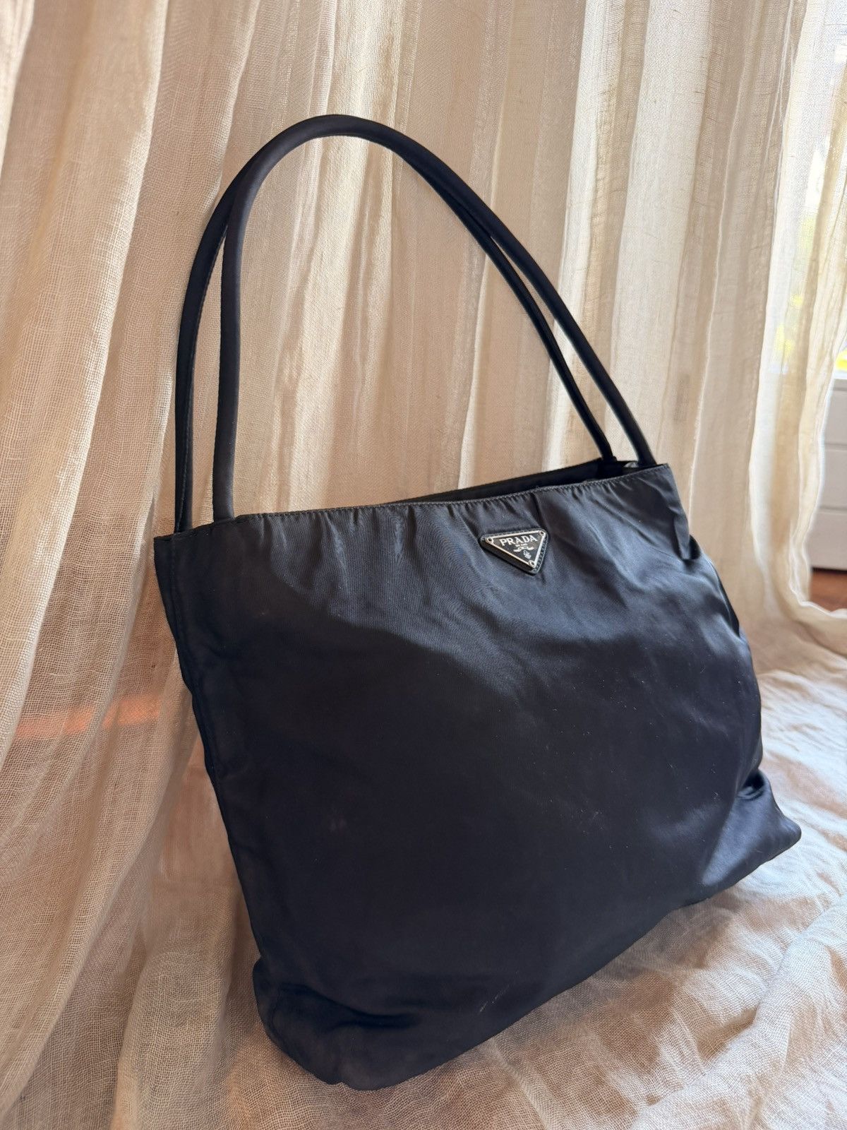 Prada VINTAGE Prada Classic Black Tessuto Nylon Shoulder Bag Size ONE SIZE - 5 Thumbnail
