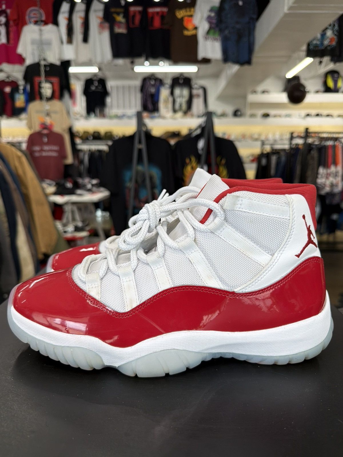 Jordan Brand Air Jordan 11 Cherry Size 10 (2022) Size US 10 / EU 43 - 7 Thumbnail