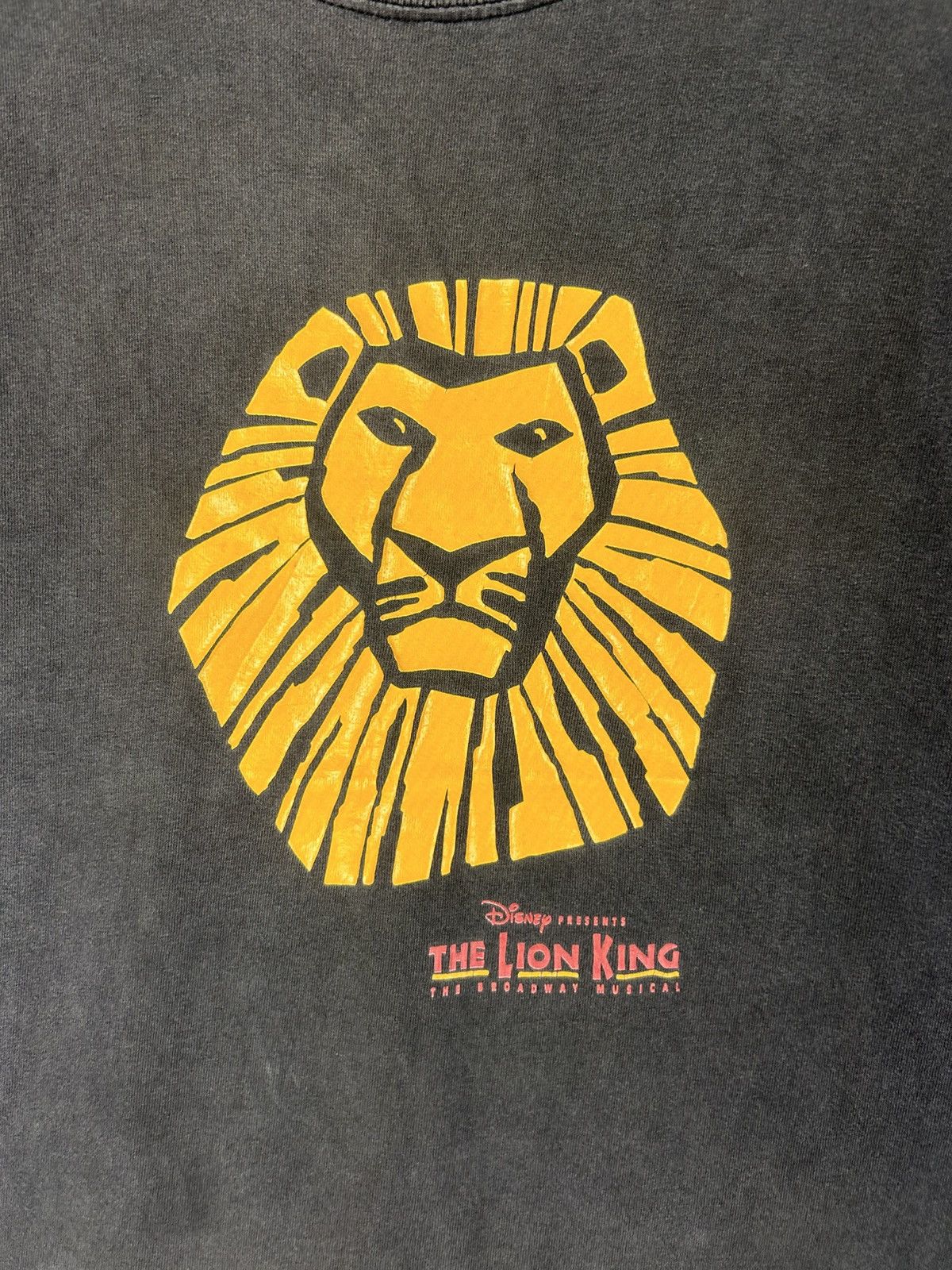 Vintage Vintage 90s The Lion King Promo T Shirt Black Faded tee Size US M / EU 48-50 / 2 - 3 Thumbnail