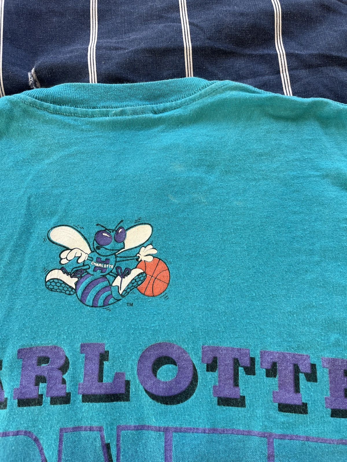 Starter Vintage Starter Charlotte Hornets Shirt Size US L / EU 52-54 / 3 - 8 Thumbnail