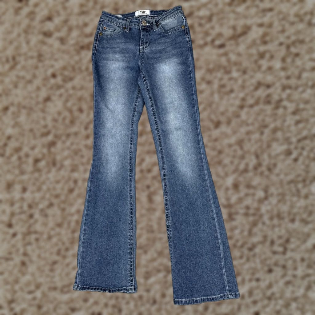Vintage YMI Bootcut Jeans Juniors 1 Blue Med Wash Low Rise Stretch Distressed 24x30 Womens Jeans 90s Bohemian Size 25" / US 0 / IT 36 - 1 Thumbnail